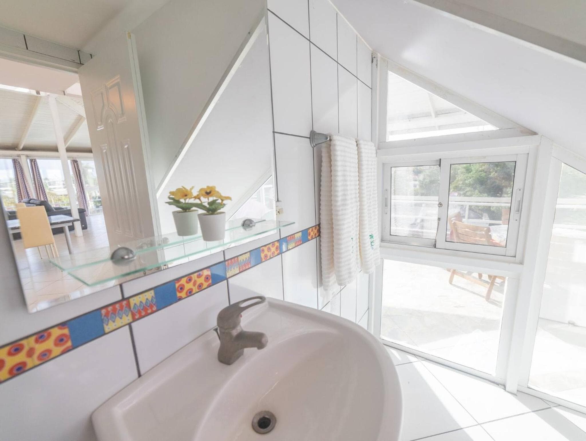 3BR Luxury Penthouse, 300m From Beach photo 2