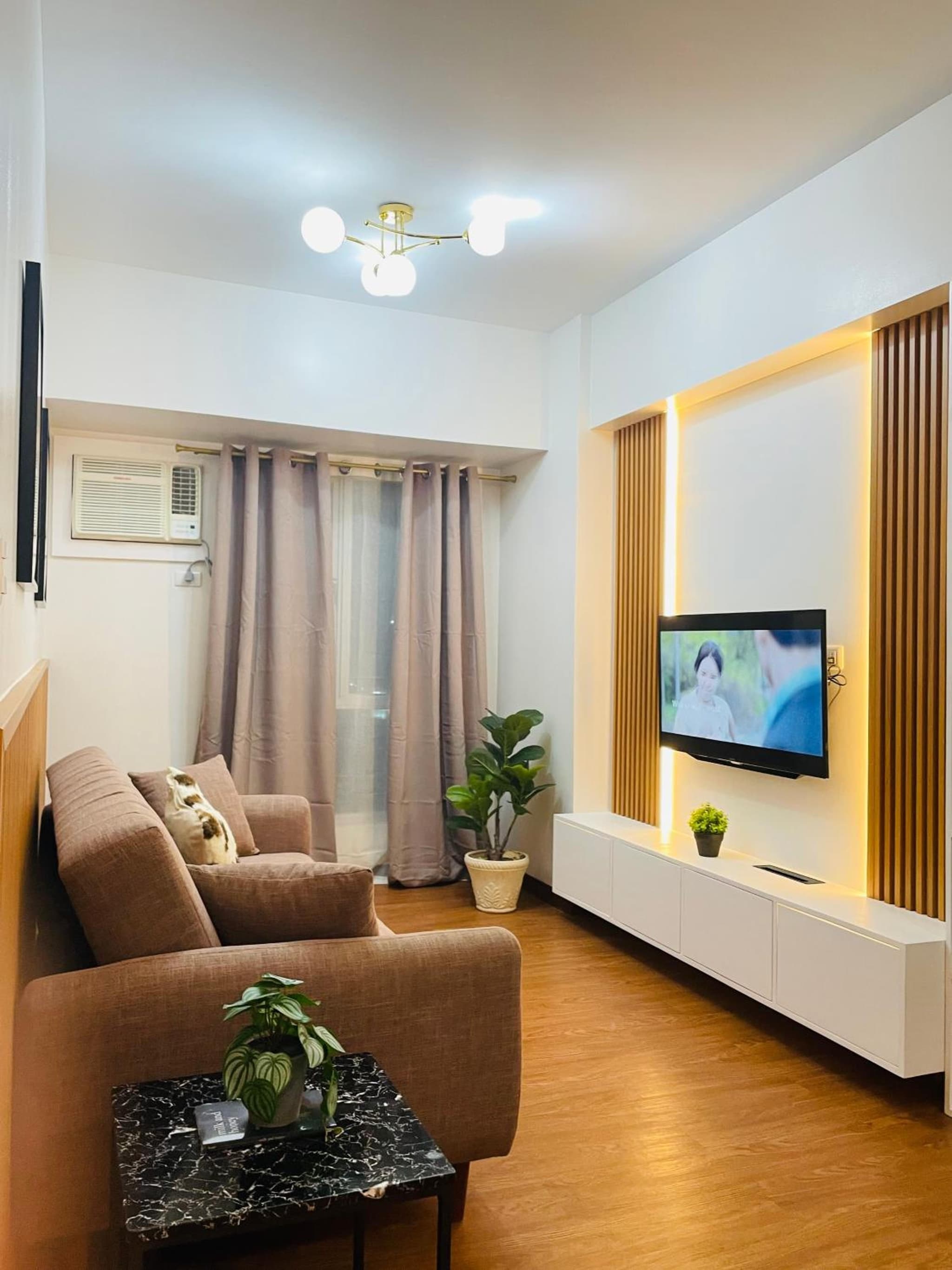 Centrio Tower condominium photo 7