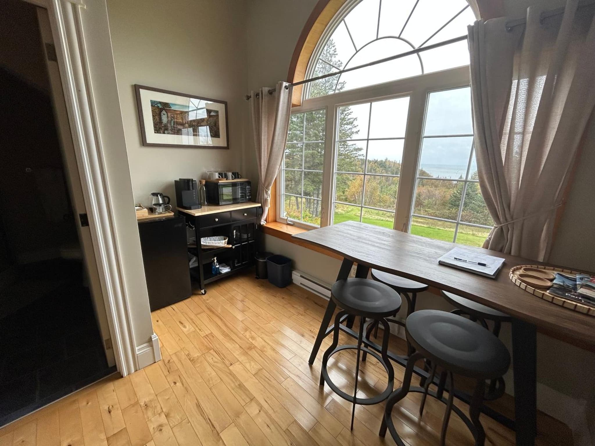 Tides Inn Guest Suites photo 4
