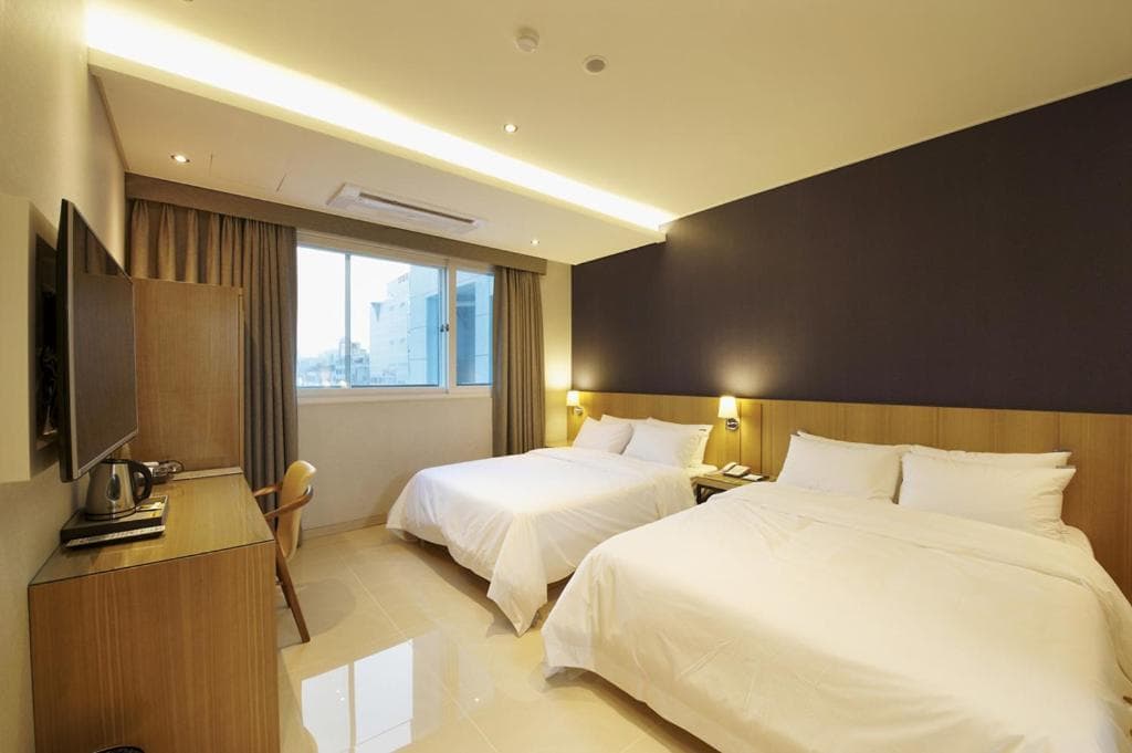 Hotel B photo 2