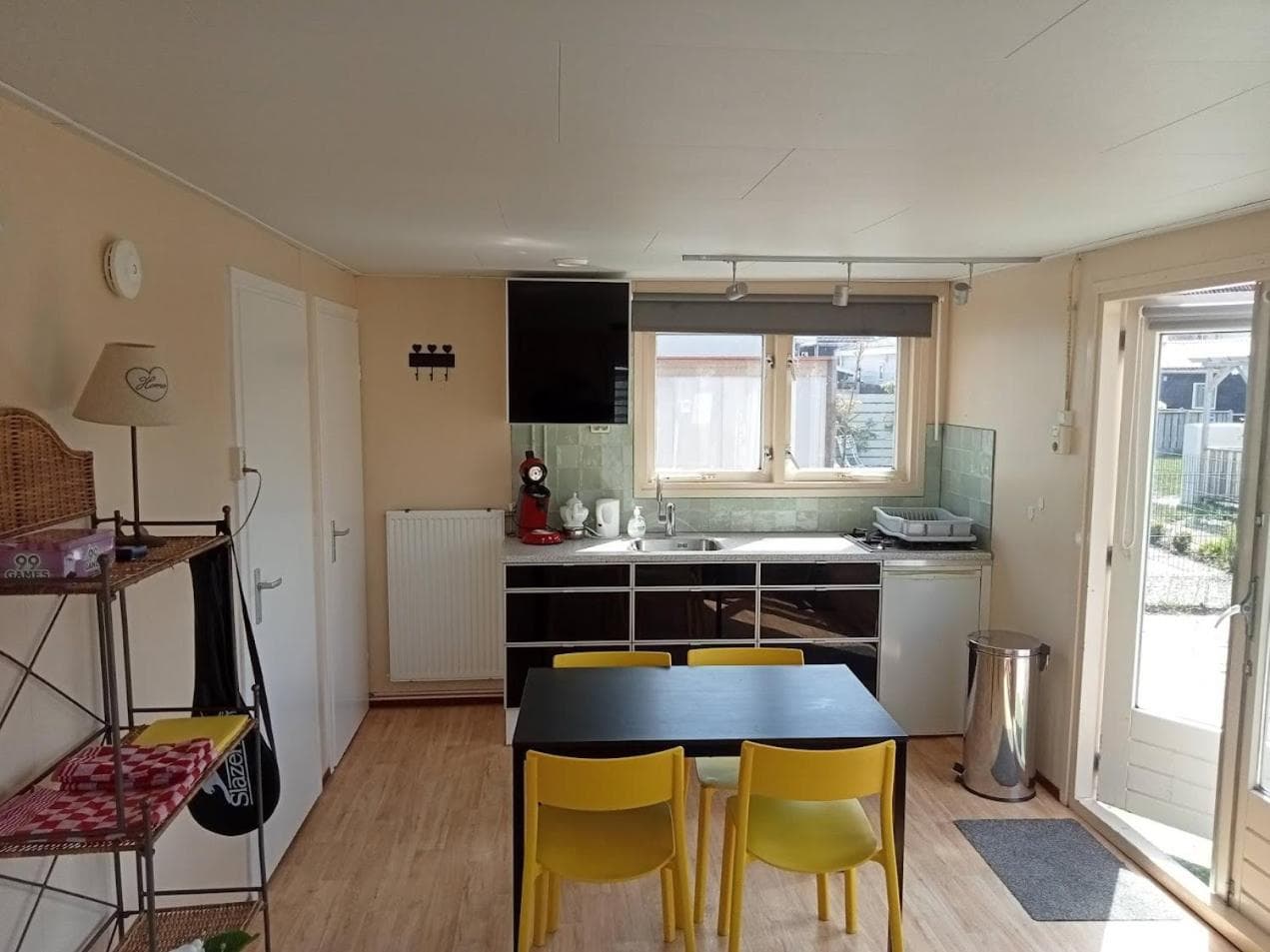 tiny house nabij de kust photo 6