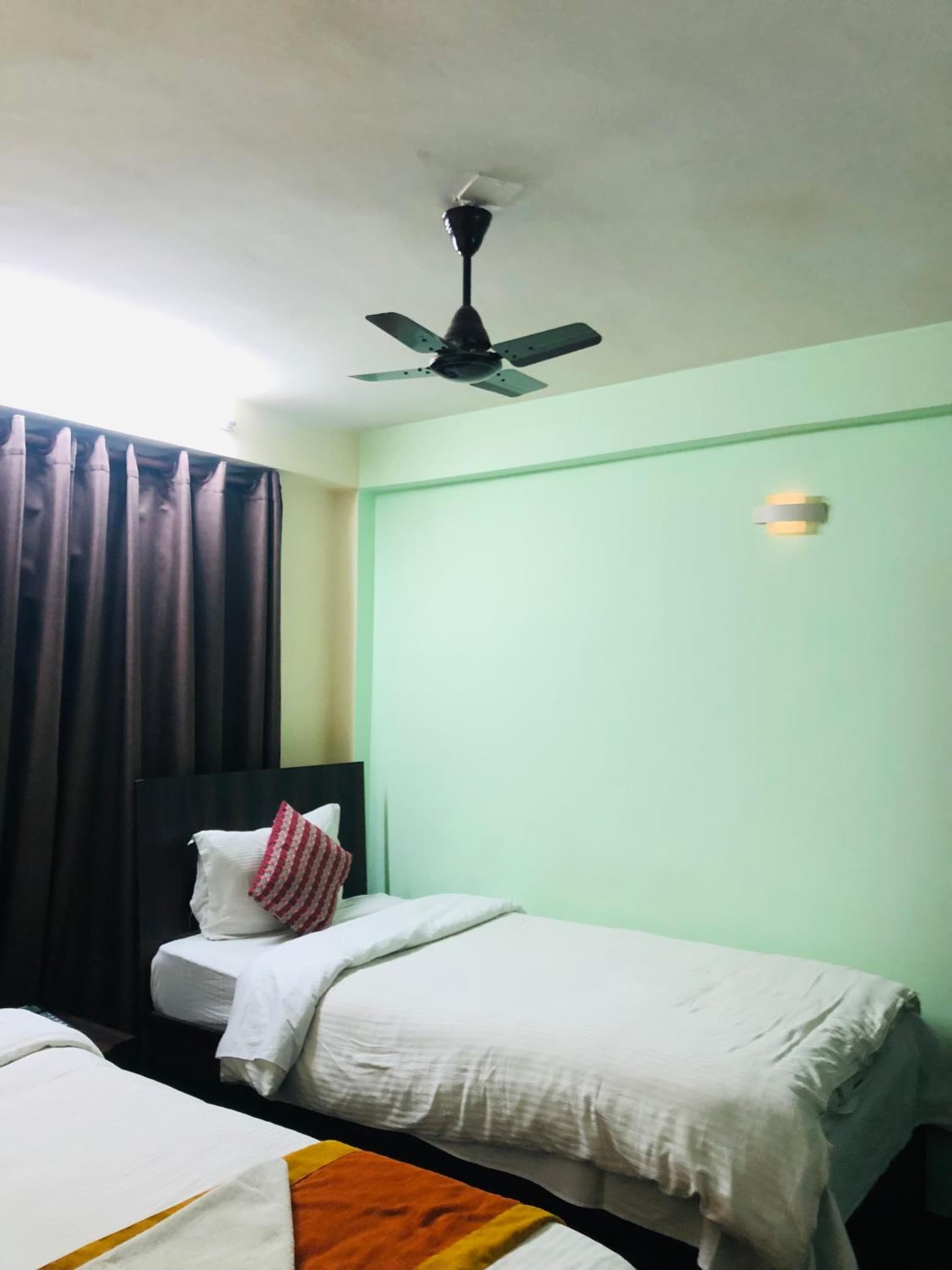 Yeti Cozy Hotel photo 8
