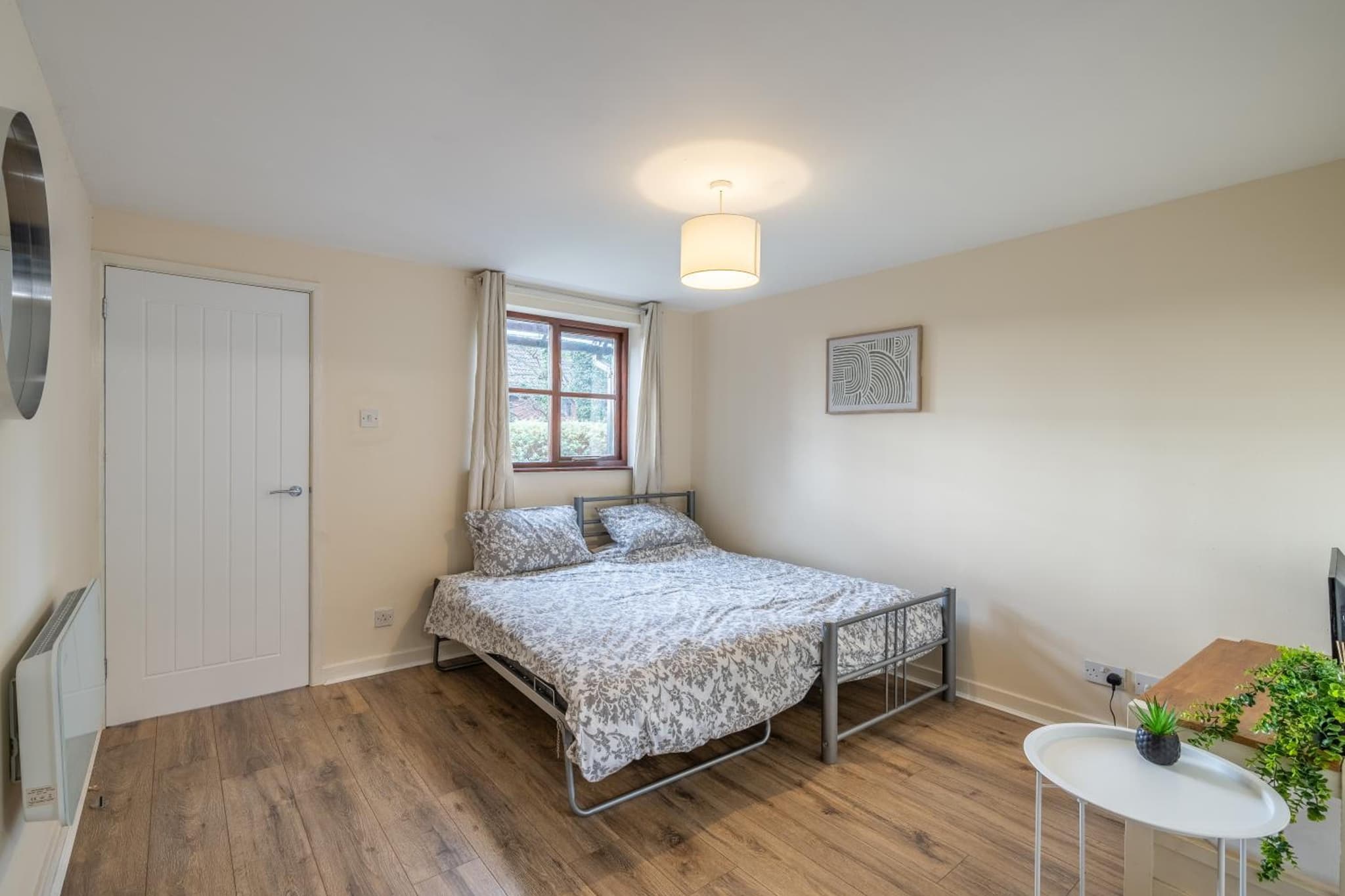 Modern studio flat in Wellington, Telford photo 7