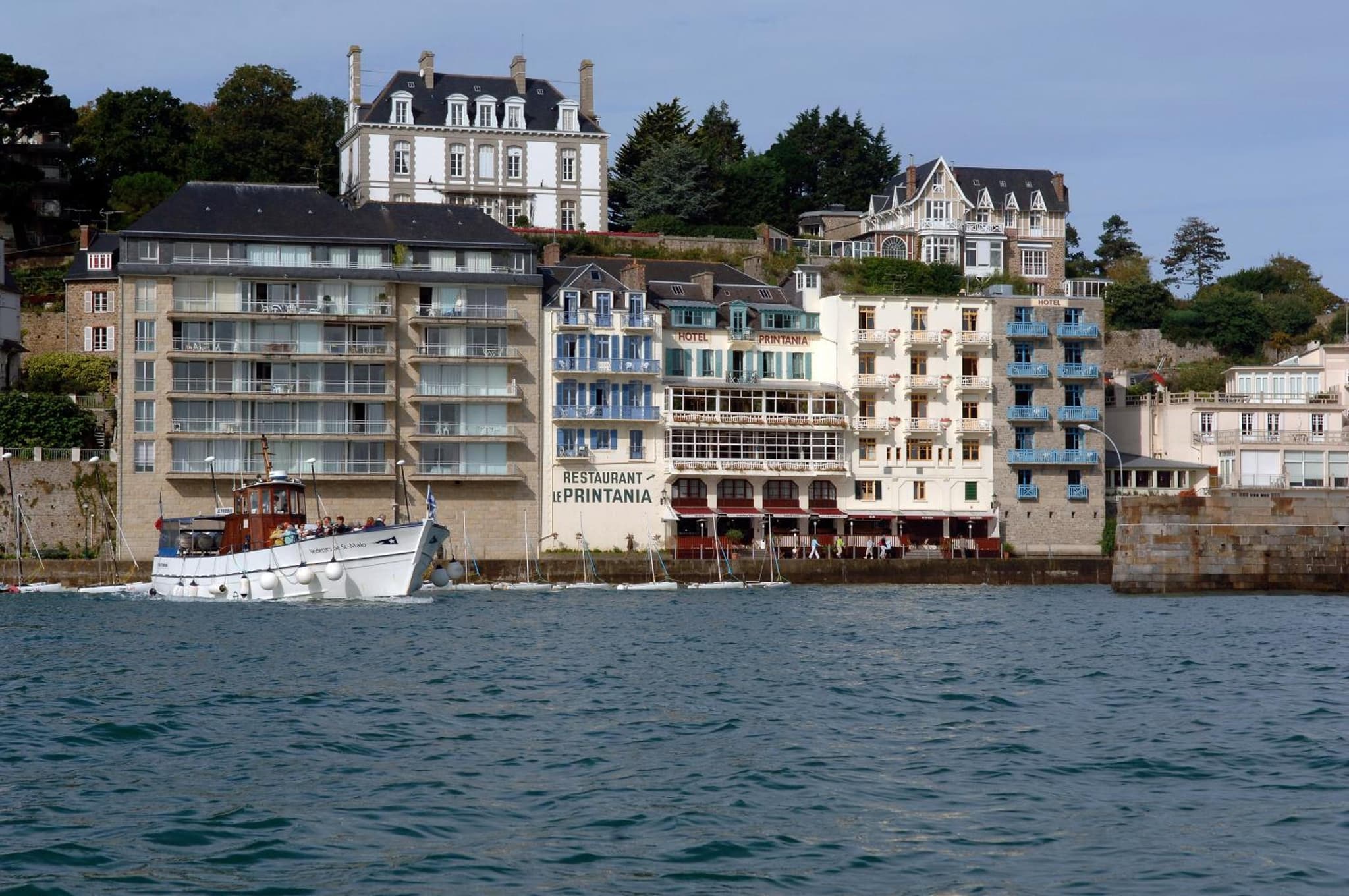 Logis Hôtel Restaurant le Printania
