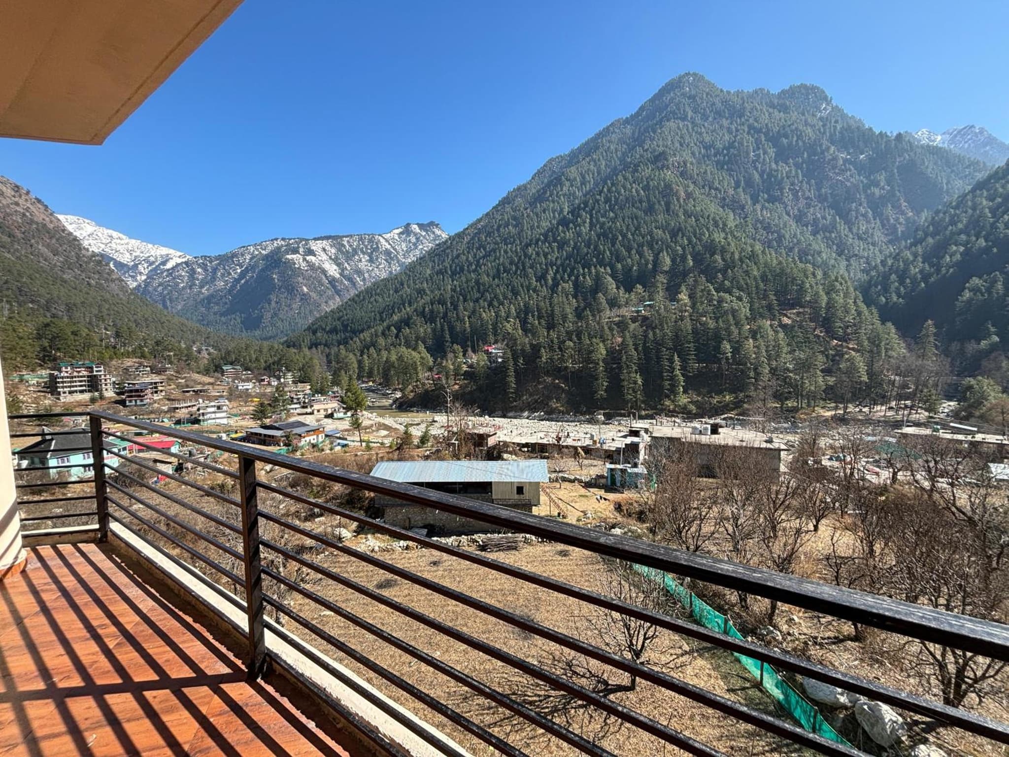 Grham Hostel & Cafe Kasol, Katagla photo 4