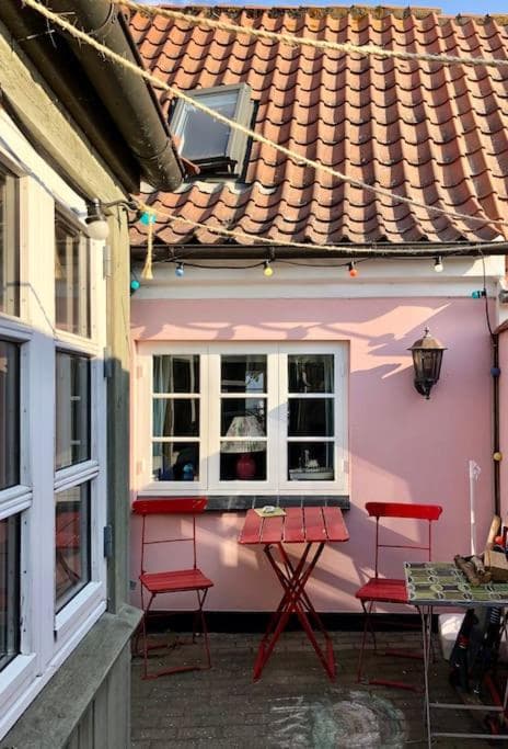 Skønt fiskerhus. Tæt på by, havn og havet
