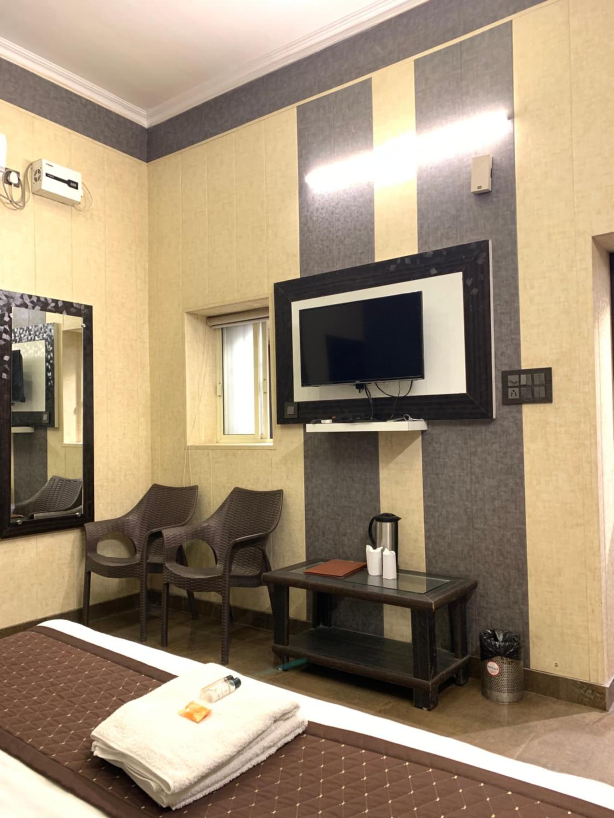 Hotel Pardesi,Har ki pauri Road Haridwar photo 3