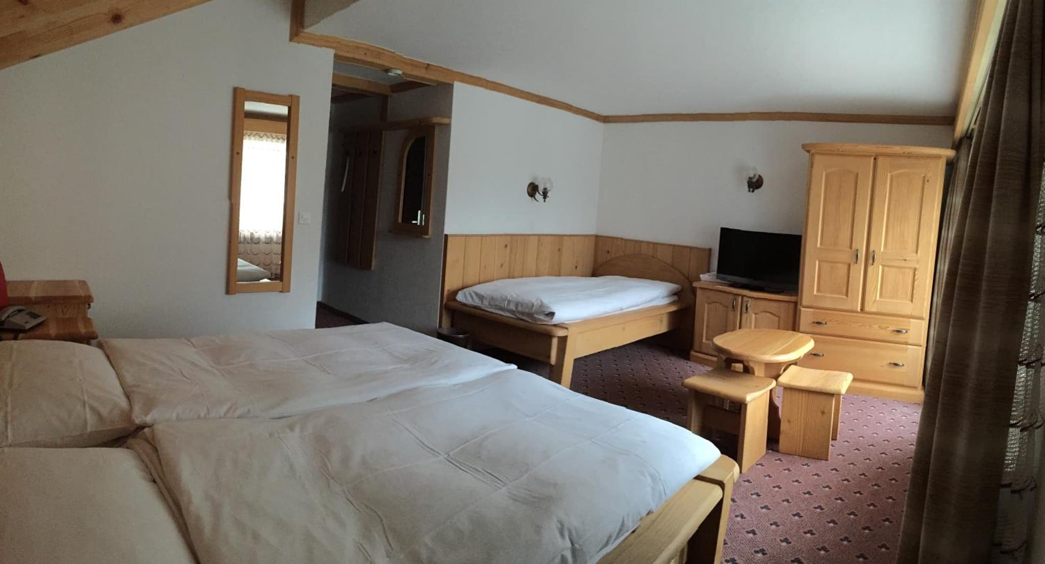 Hotel City photo 7