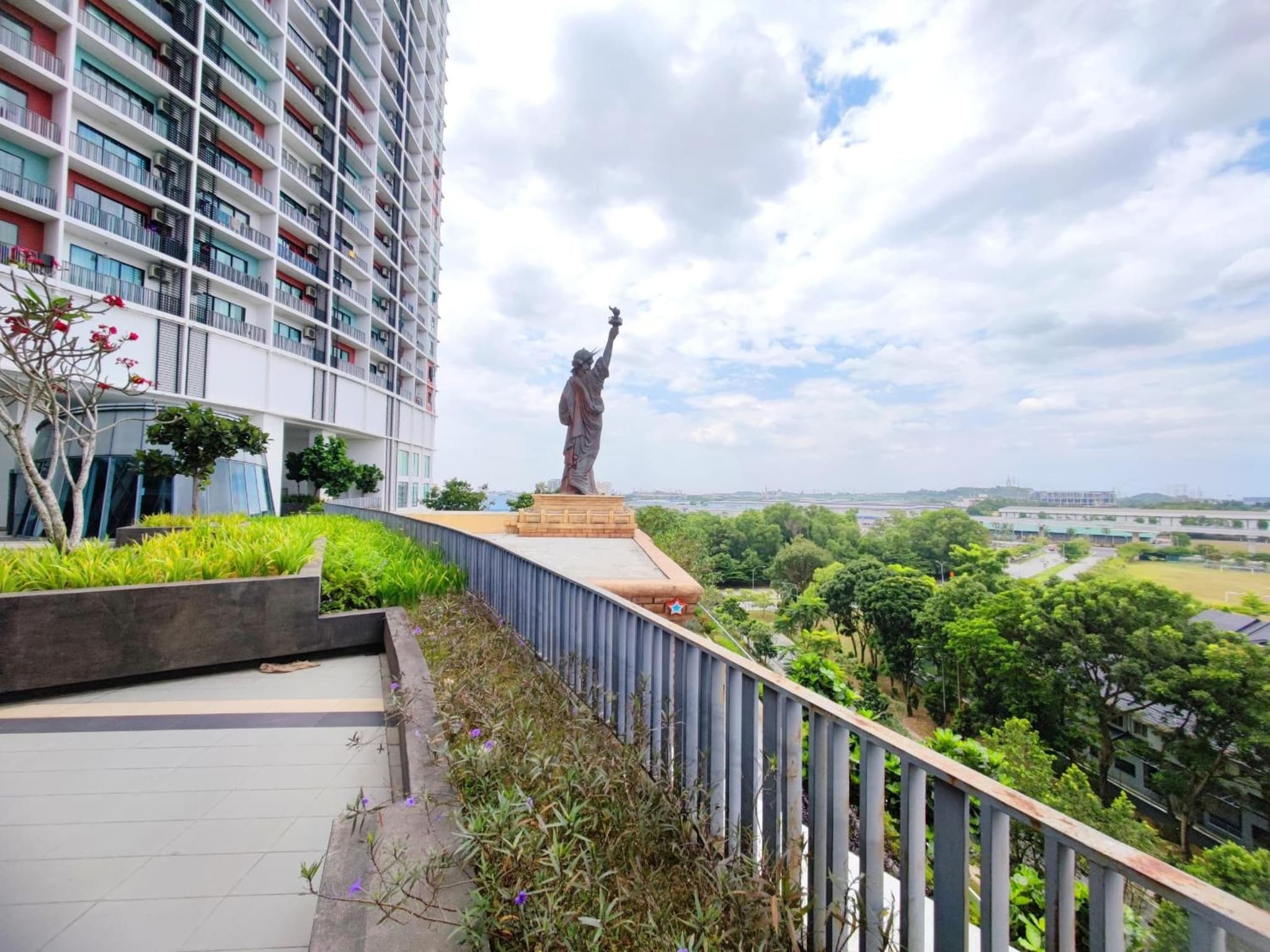 Wan's Homestay i-City photo 9