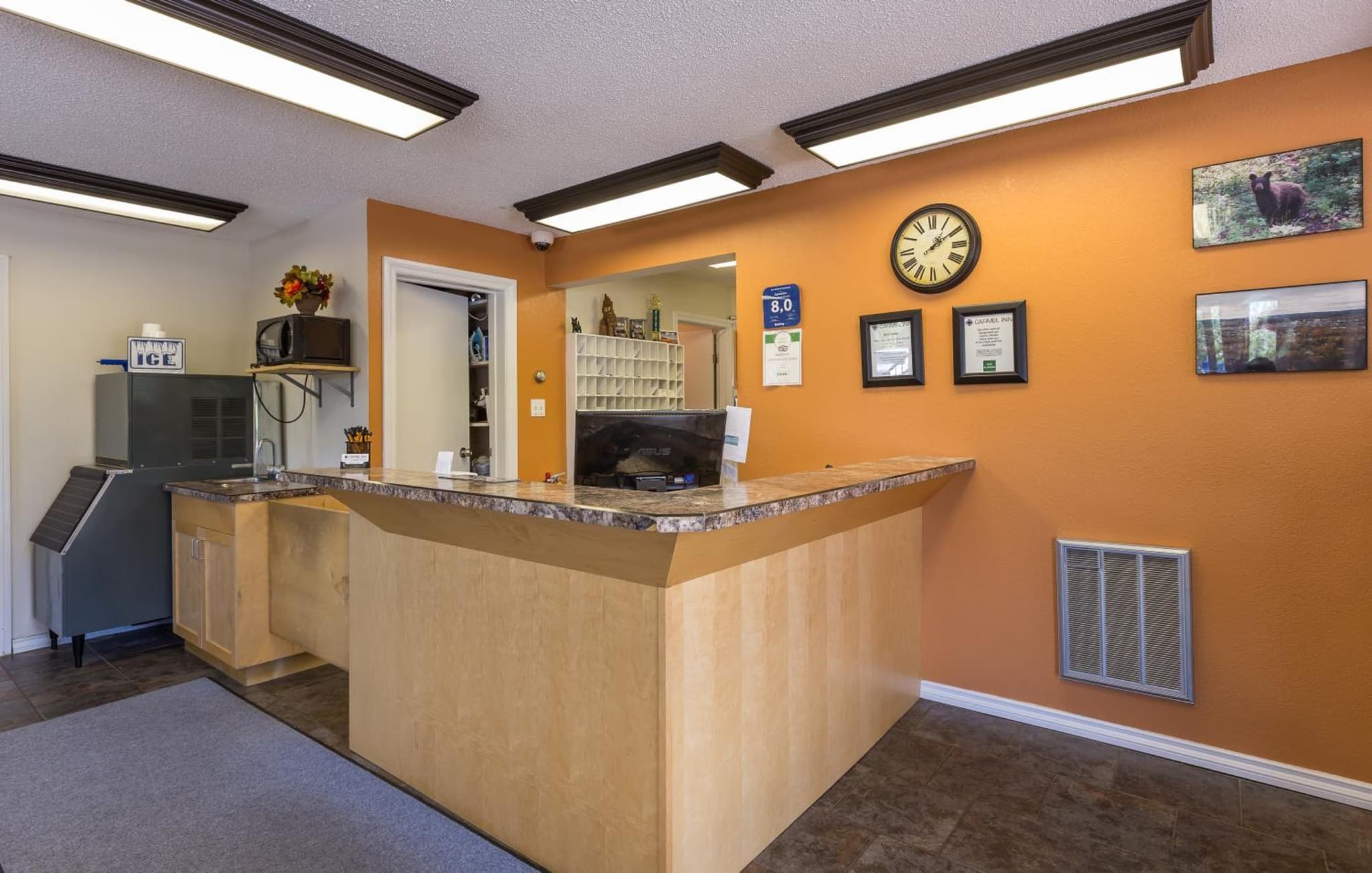 Carmel Inn photo 4