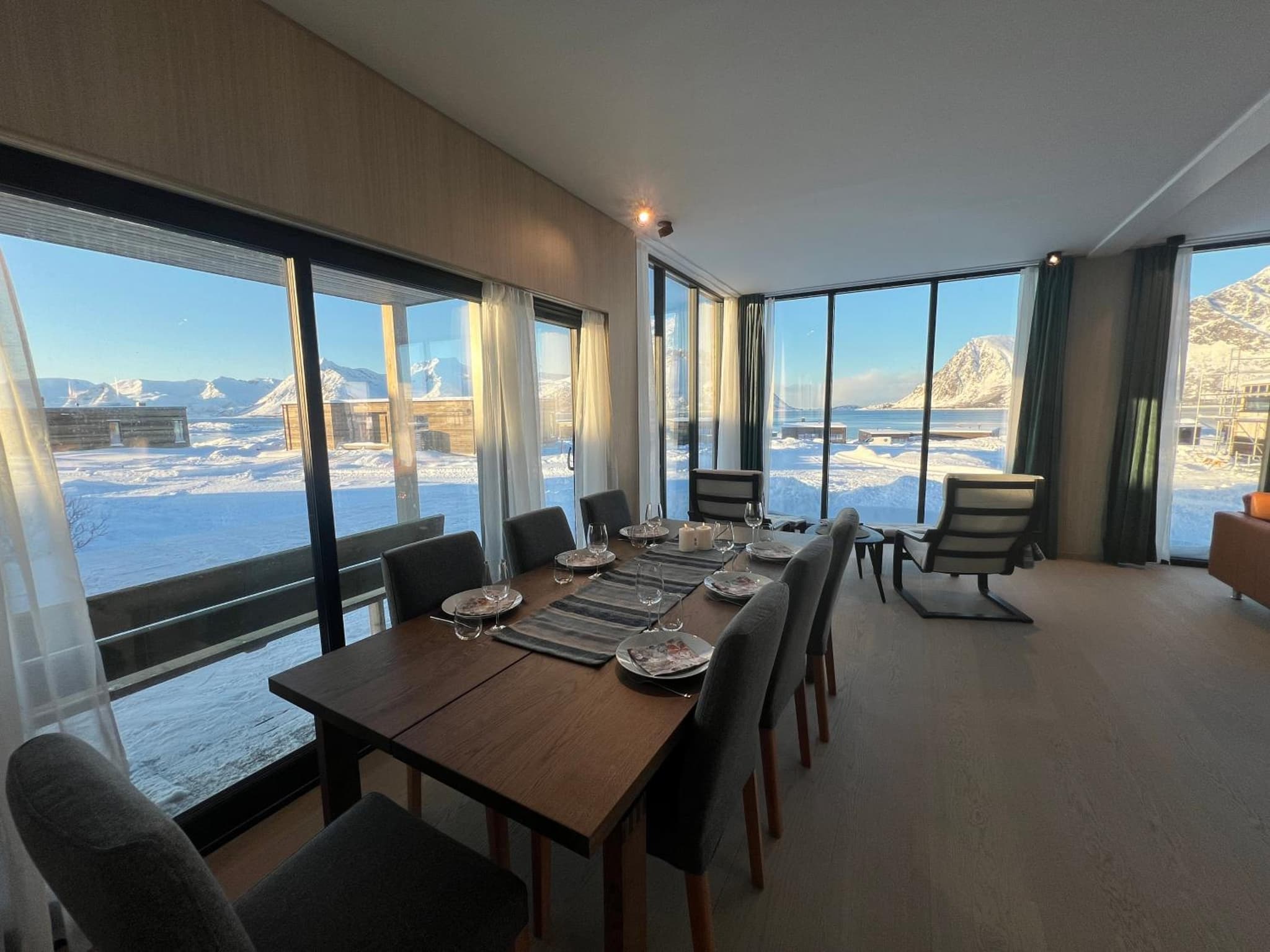 Artic Lyngvær Luggombu Lodge with jacuzzi