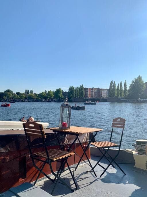 Houseboat in Amsterdam photo 9