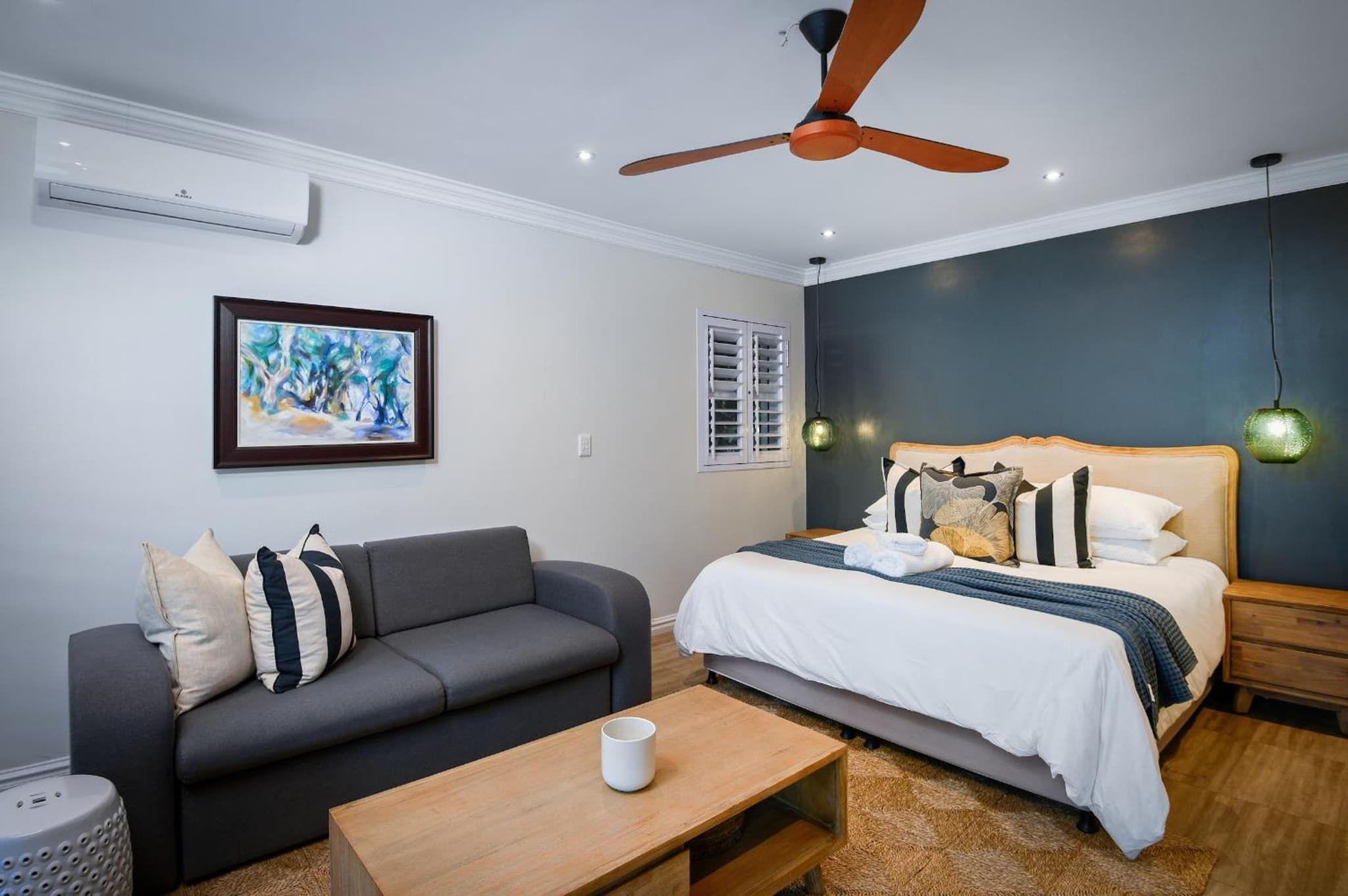 Luxury Private Beach Villa centrally located. photo 9