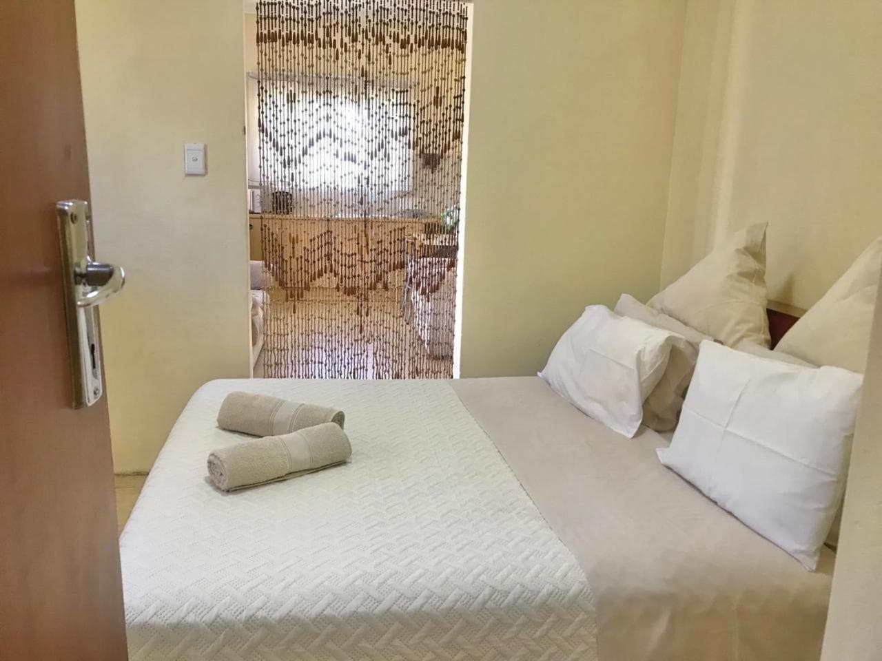 Ezecent Guest House