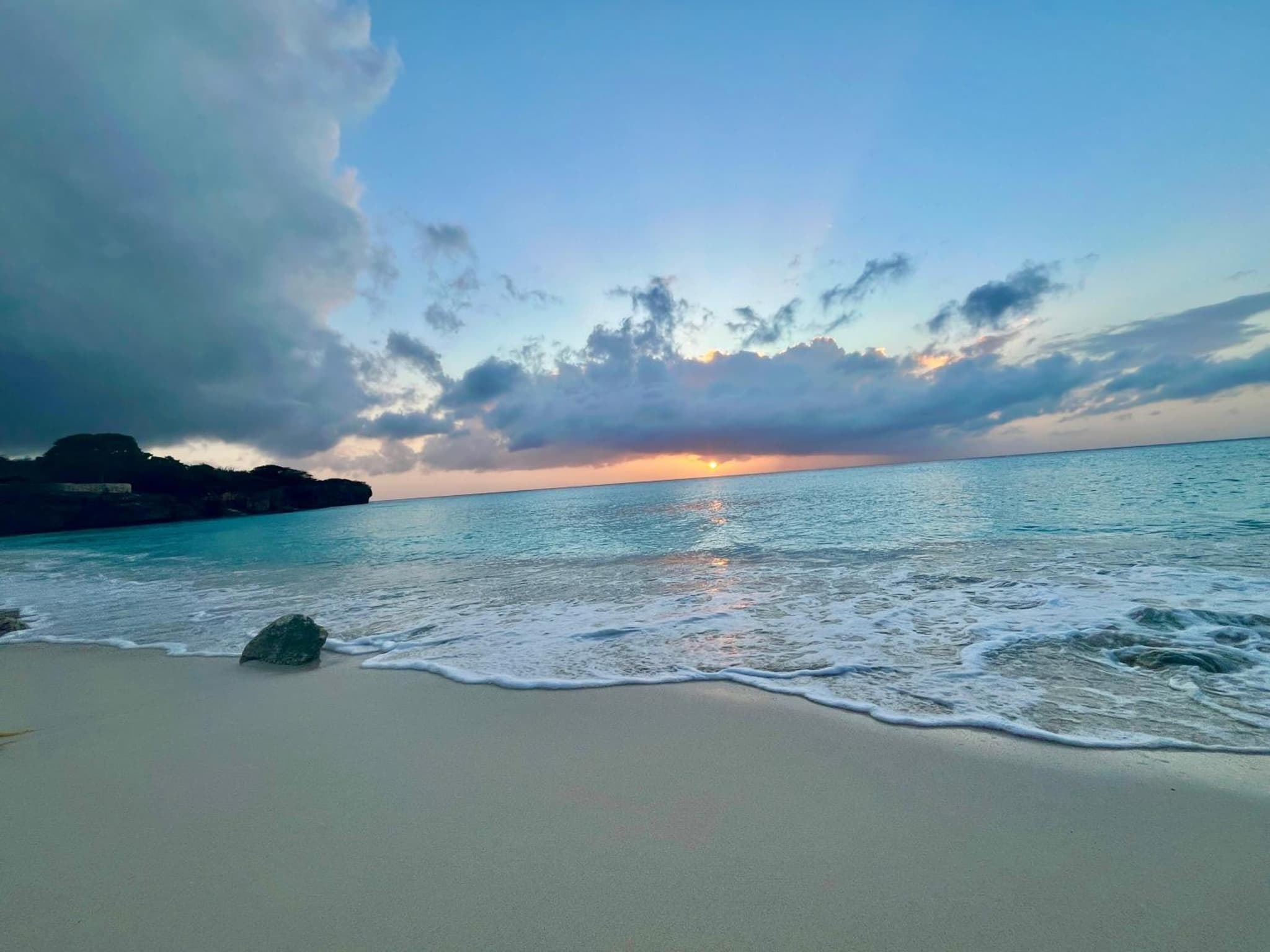 Lagoon Ocean Resort 2 bdrm/2bath with beach access photo 4