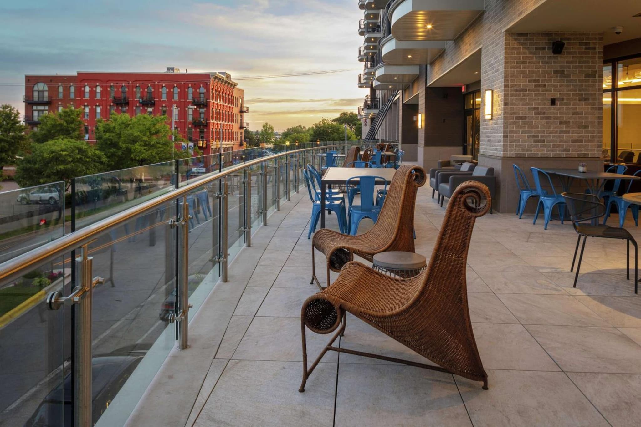 Embassy Suites By Hilton Grand Rapids Downtown photo 7