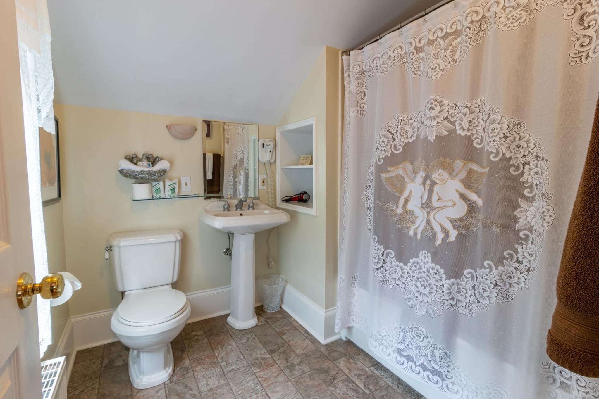 The Dawson House Bed & Breakfast photo 3