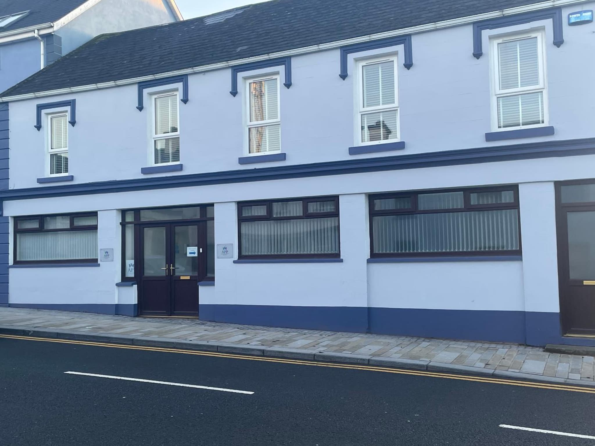 Carrick - Town Centre Apartment