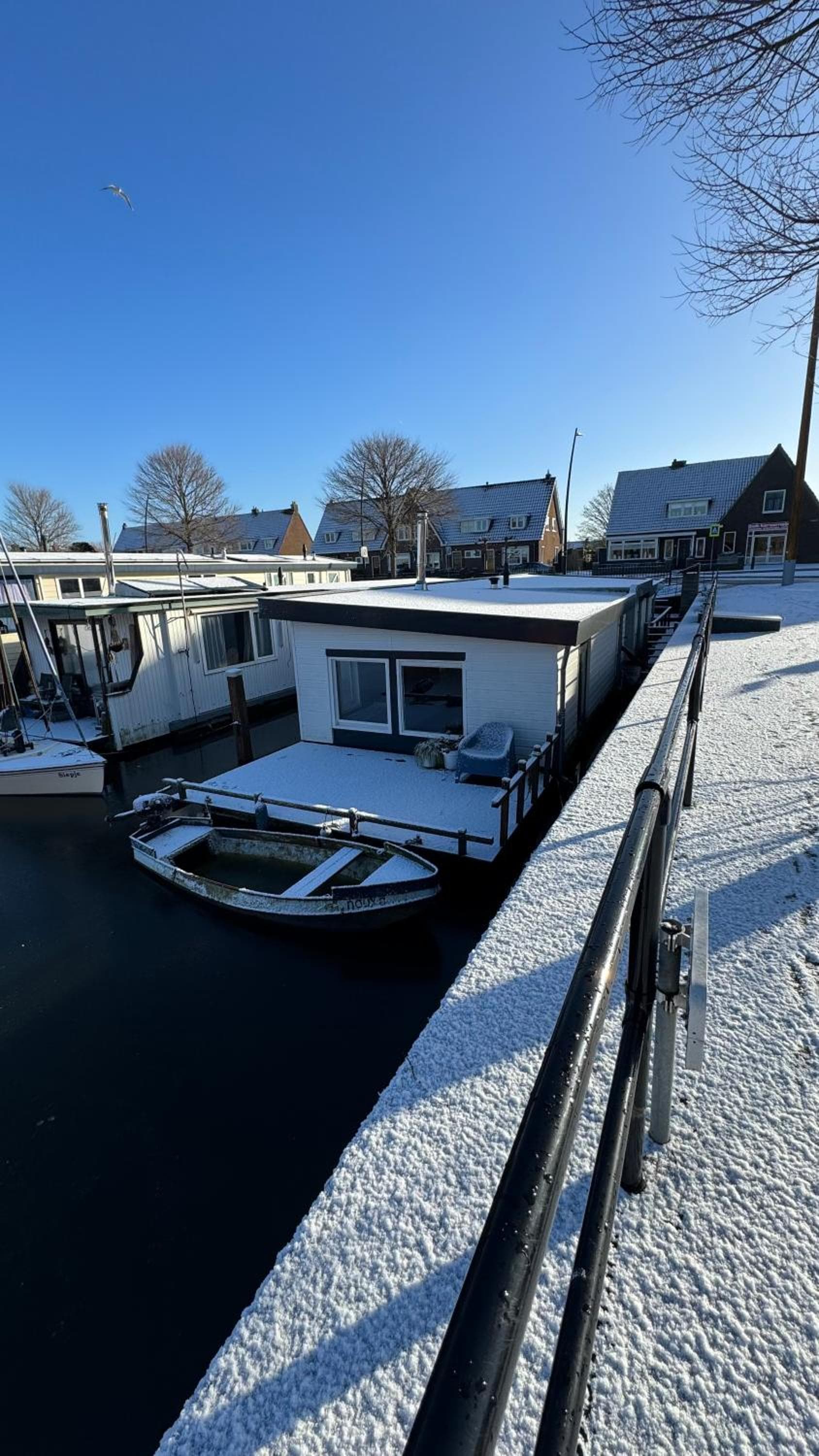 Woonboot 4 Harderwijk photo 9