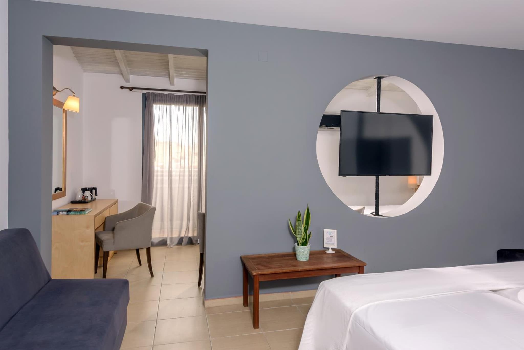 Iraklion Hotel photo 4