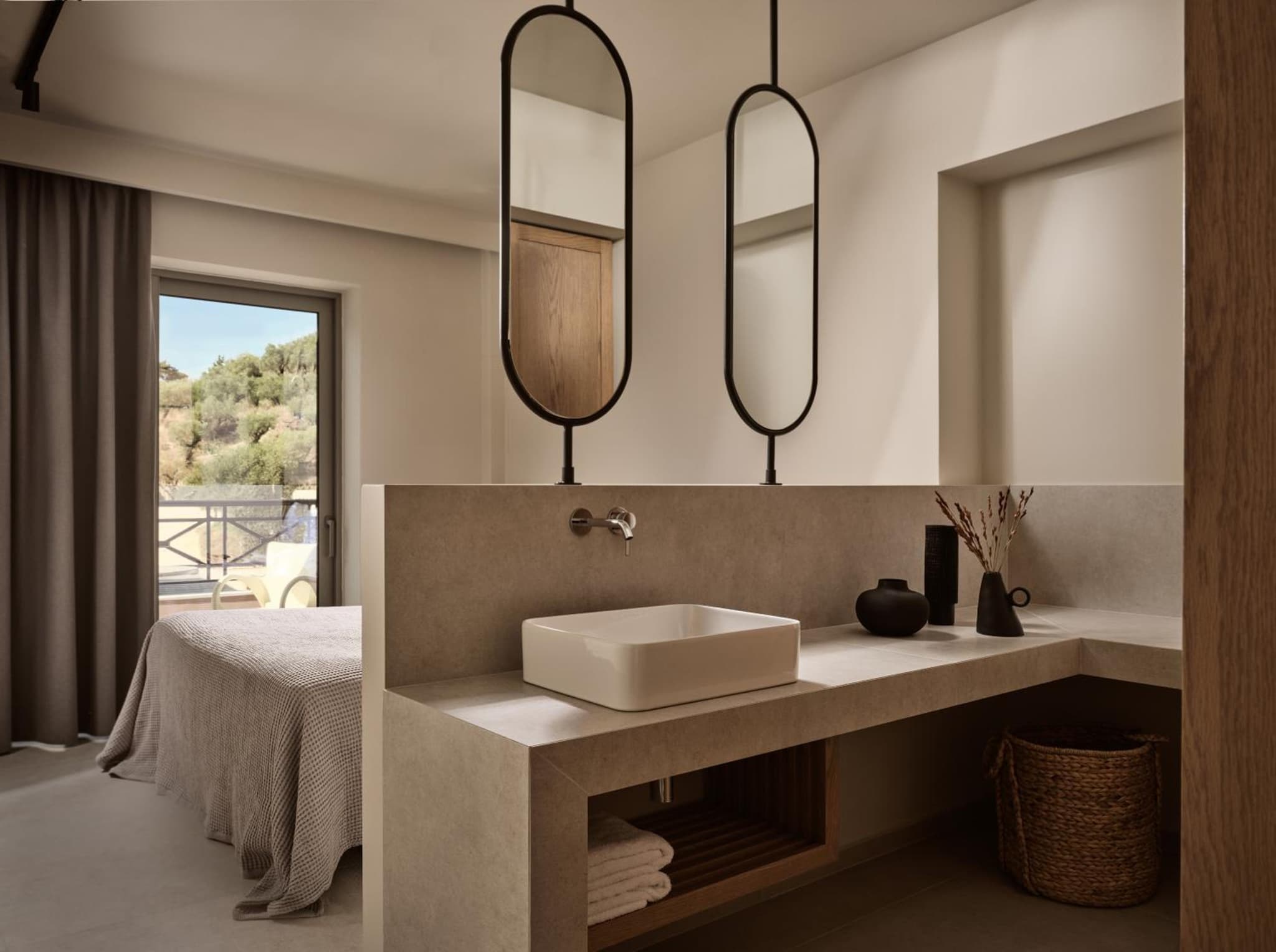Alamis Hotel & Apartments photo 5