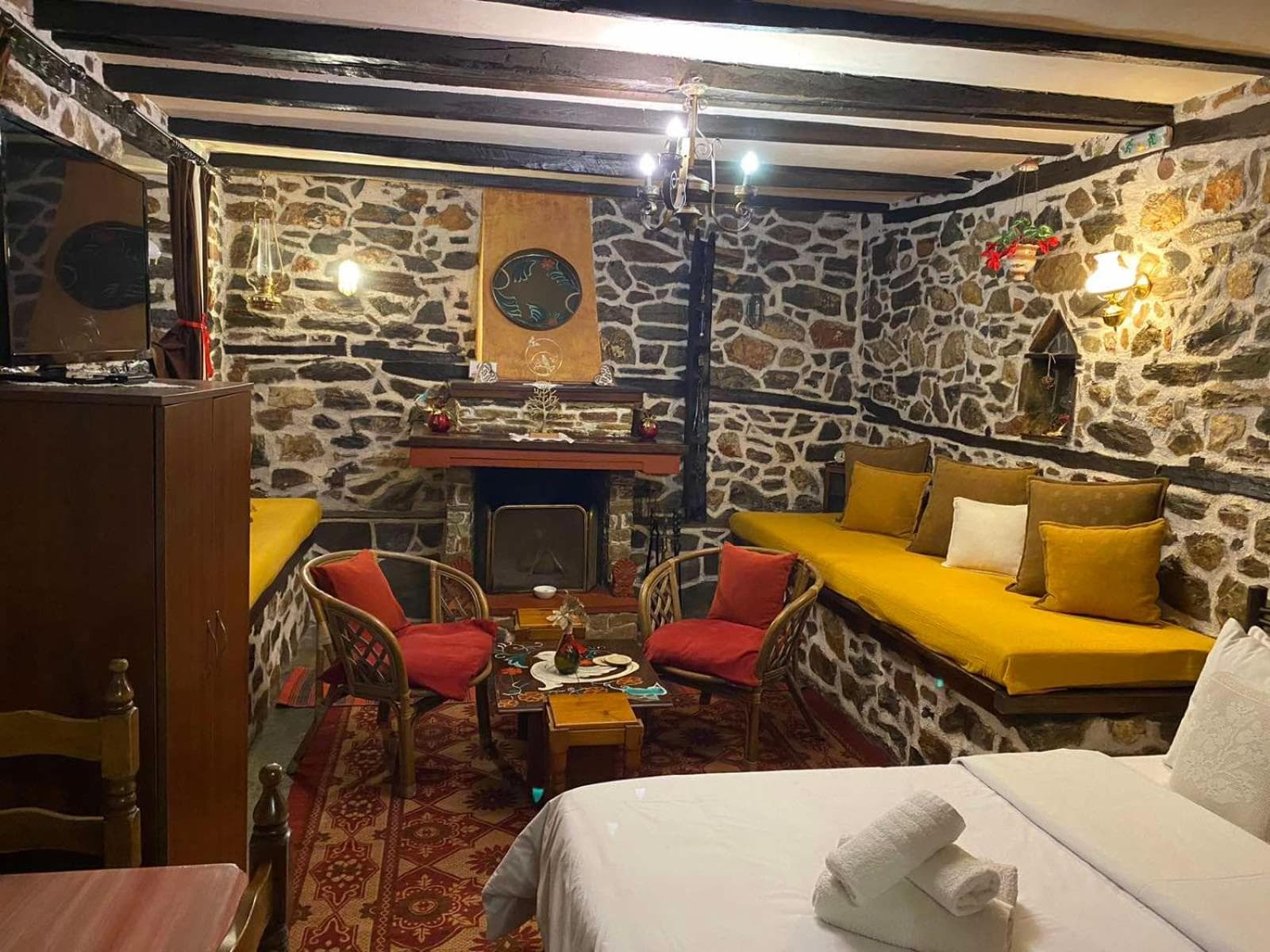 Traditional Guesthouse Erato photo 5