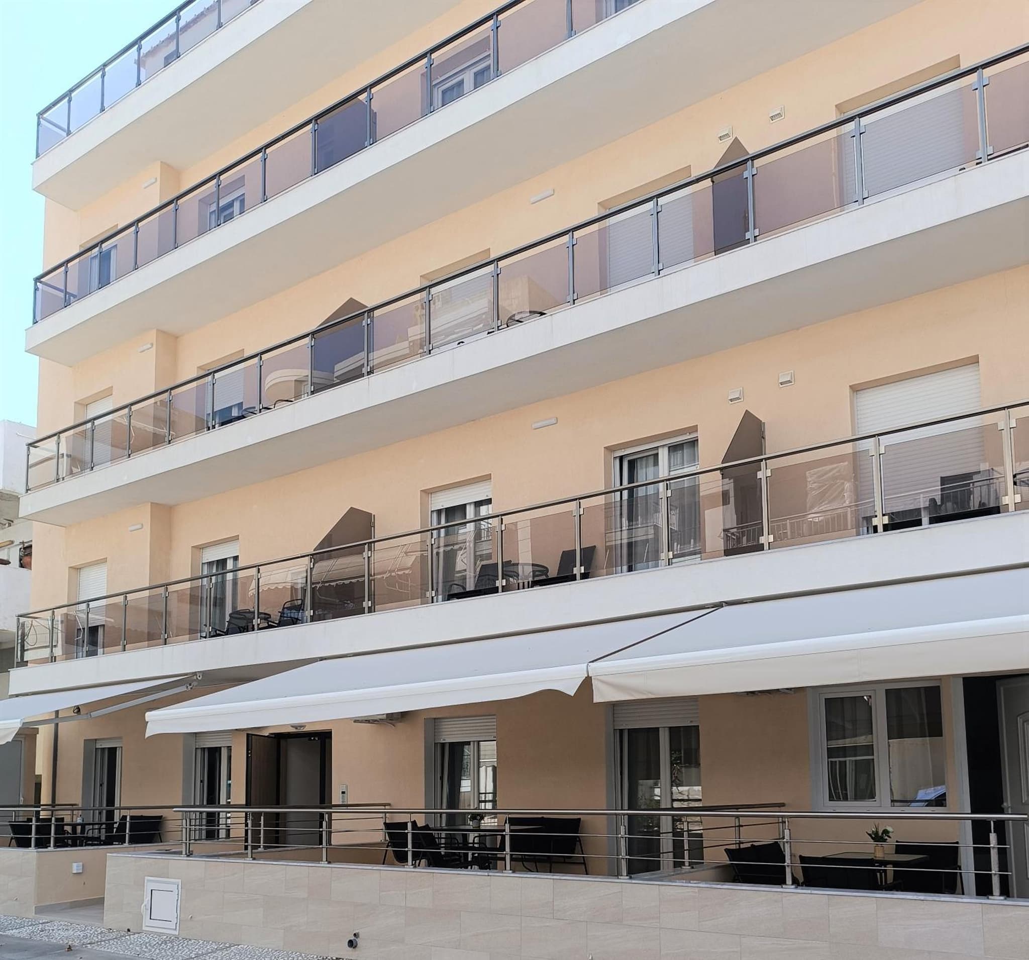 Navarino Luxe Suites photo 3