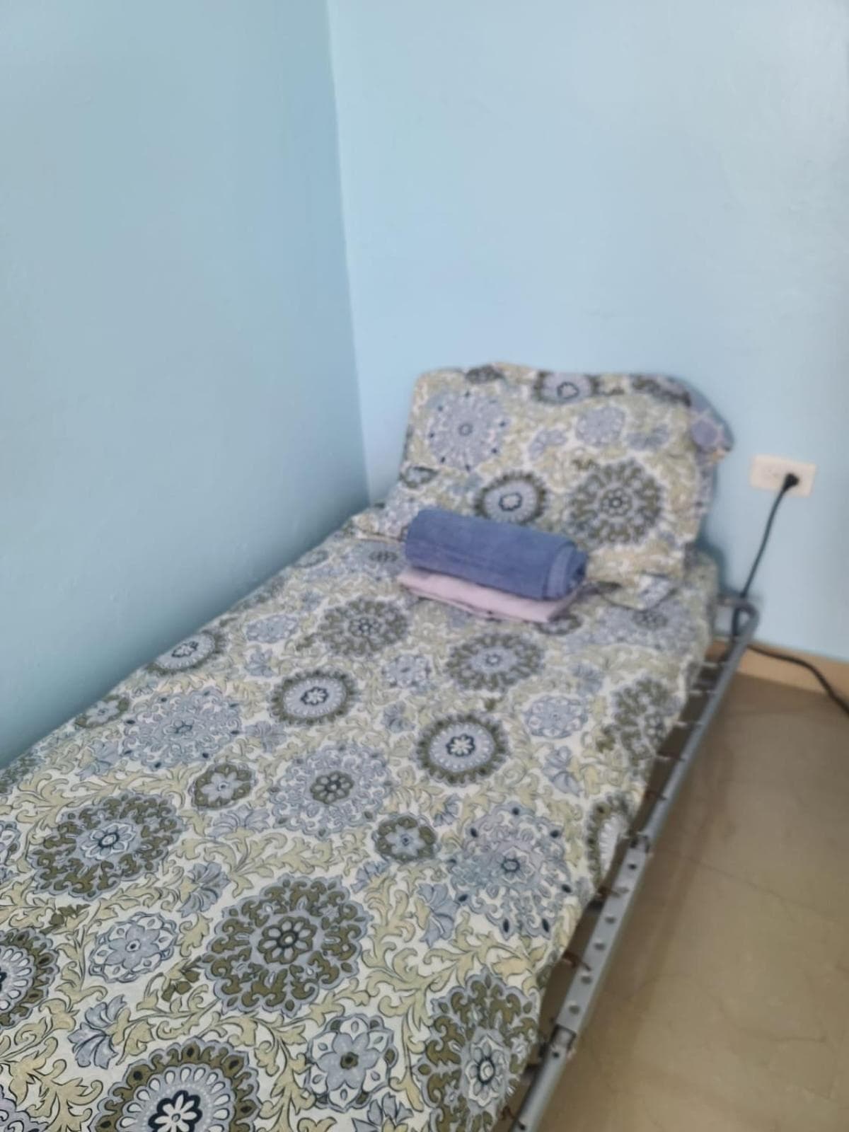 Private Studio Near Beach-Full Bath, Kitchenette, Sleeps 2, Unit 5 photo 6
