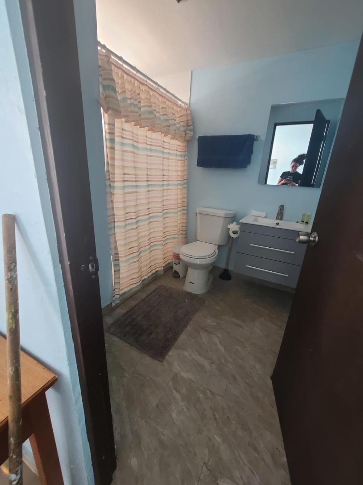 Private Studio Near Beach-Full Bath, Kitchenette, Sleeps 2, Unit 5 photo 8