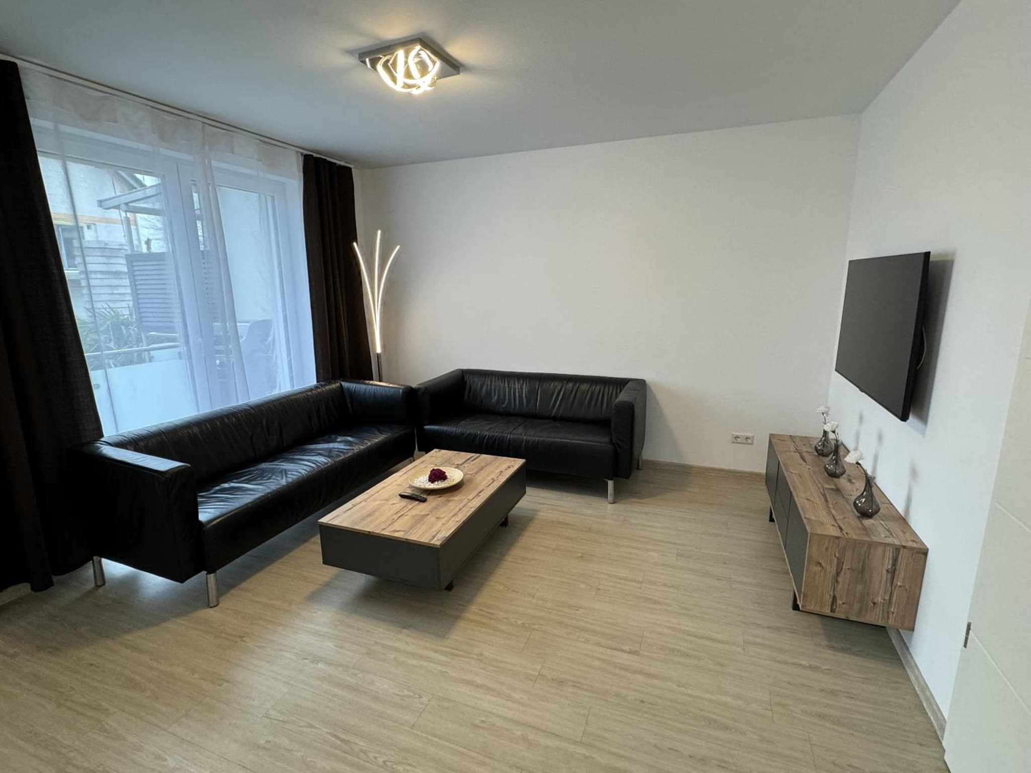 Kern Apartments photo 3
