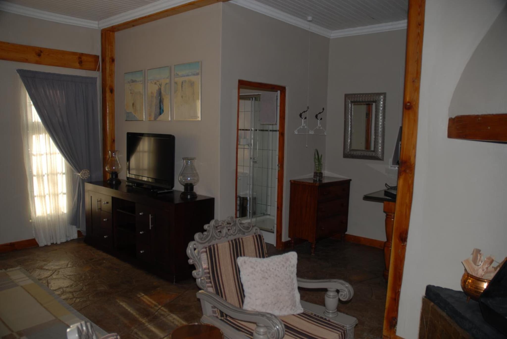 Moonlight Manor photo 8