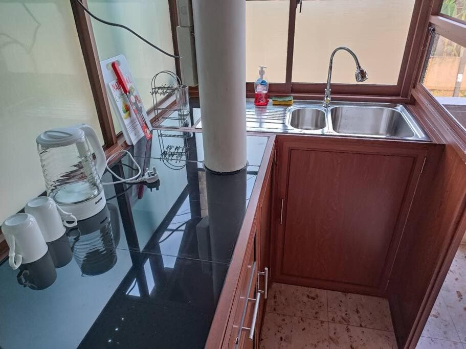Edmon Beach Villa photo 8