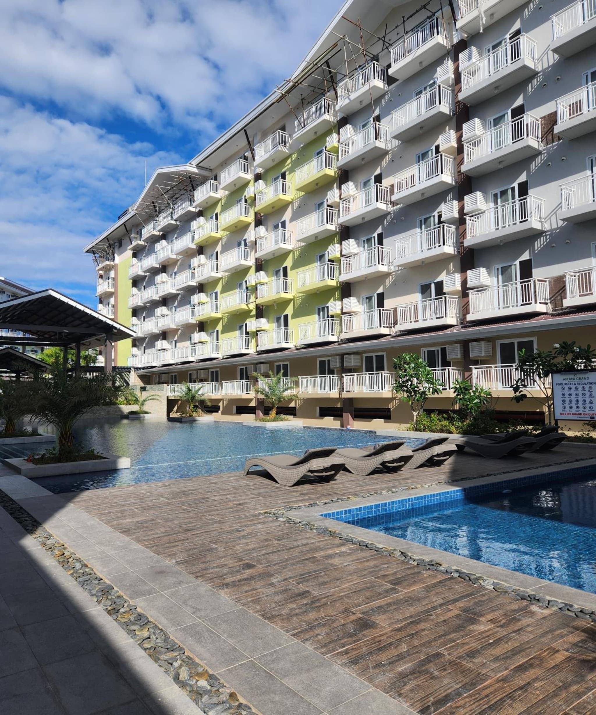 Condo Azur Suites A326 Amani Resorts Residences , 5 minutes Airport, Netflix, Stylish, Cozy with Luxurious Swimming Pool photo 6