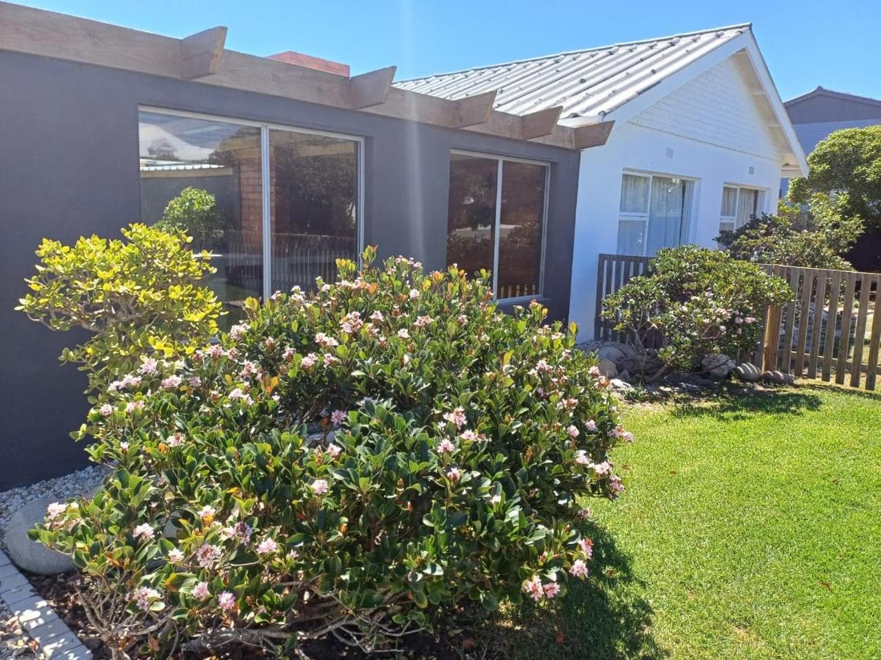 Versveld Cottage photo 8