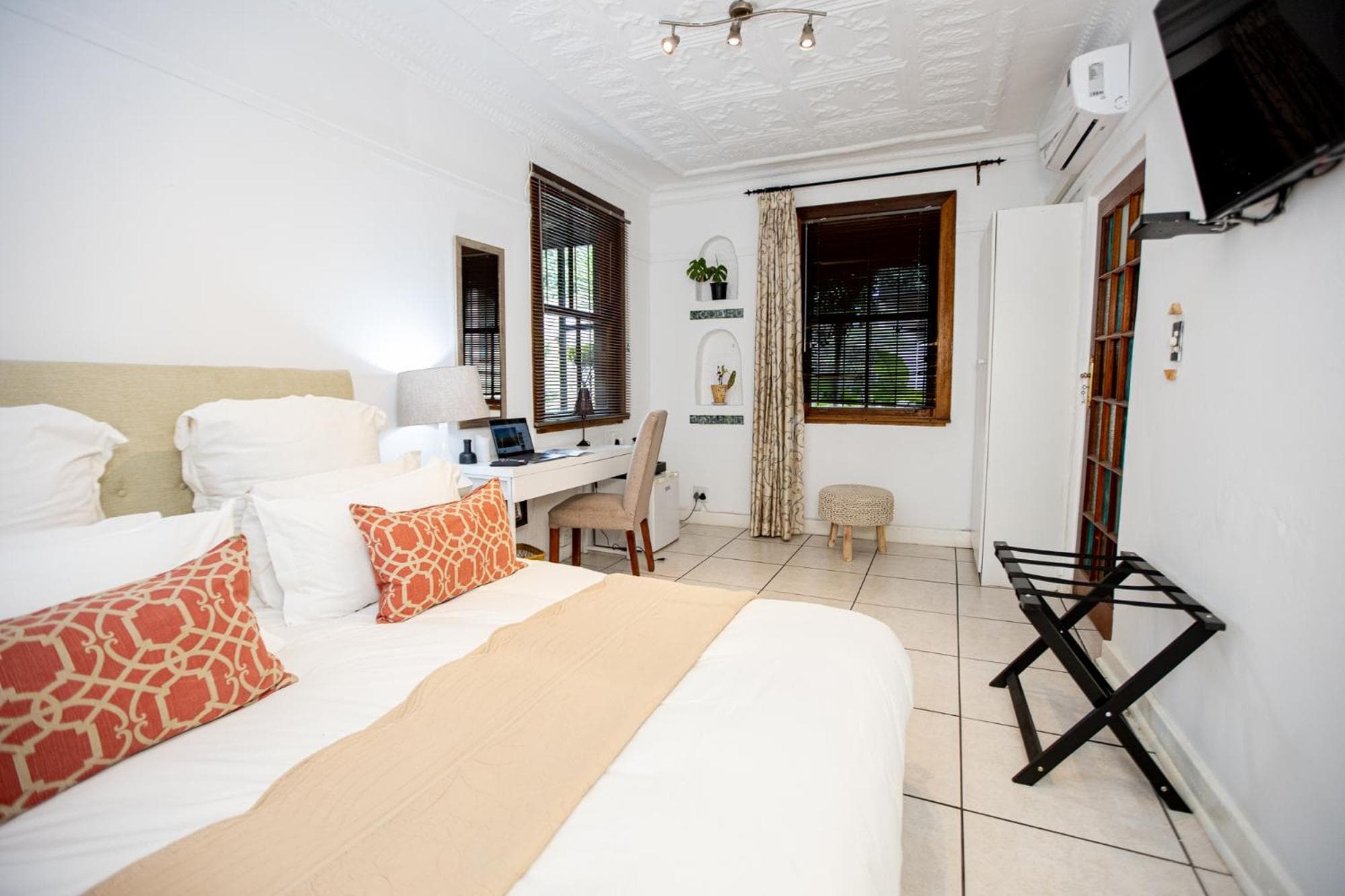 84 on Fourth Guest House photo 4