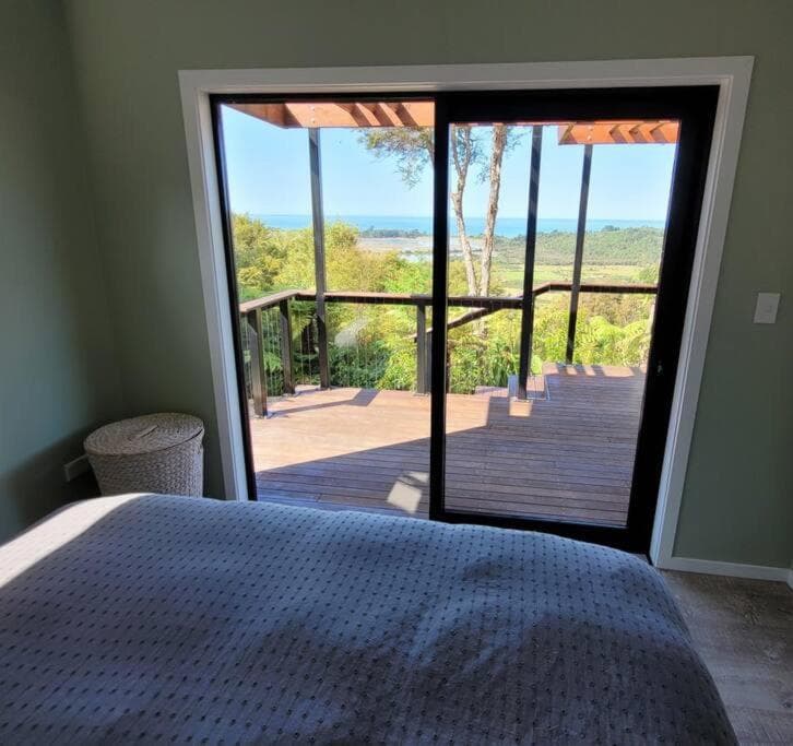 Golden Bay Heights - Luxury Accommodation photo 7