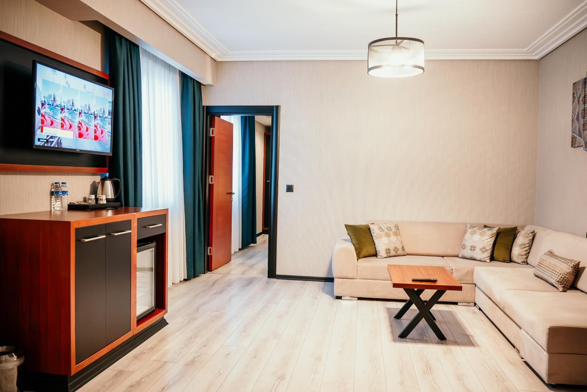 Grand Vaves Hotel photo 7