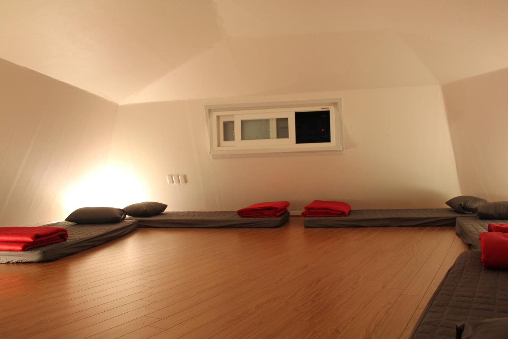 B My Guesthouse photo 8