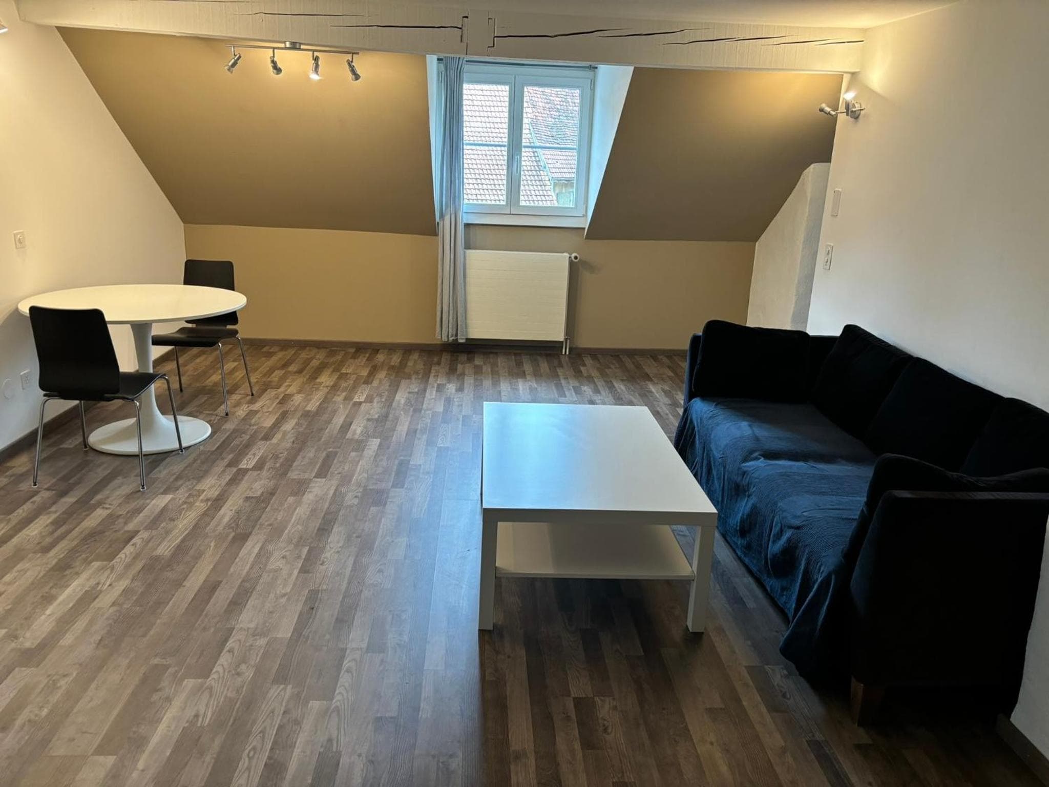Ruhige 2 Zimmer Wohnung photo 2