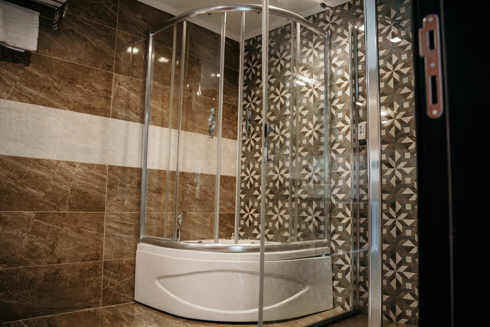 Grand Vaves Hotel photo 4