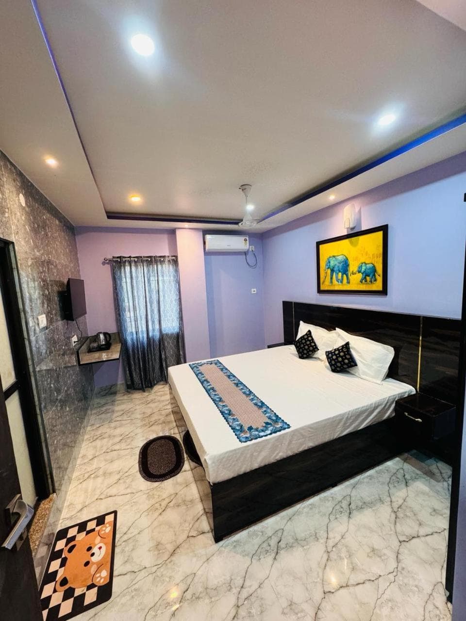 HOTEL AARNA photo 5