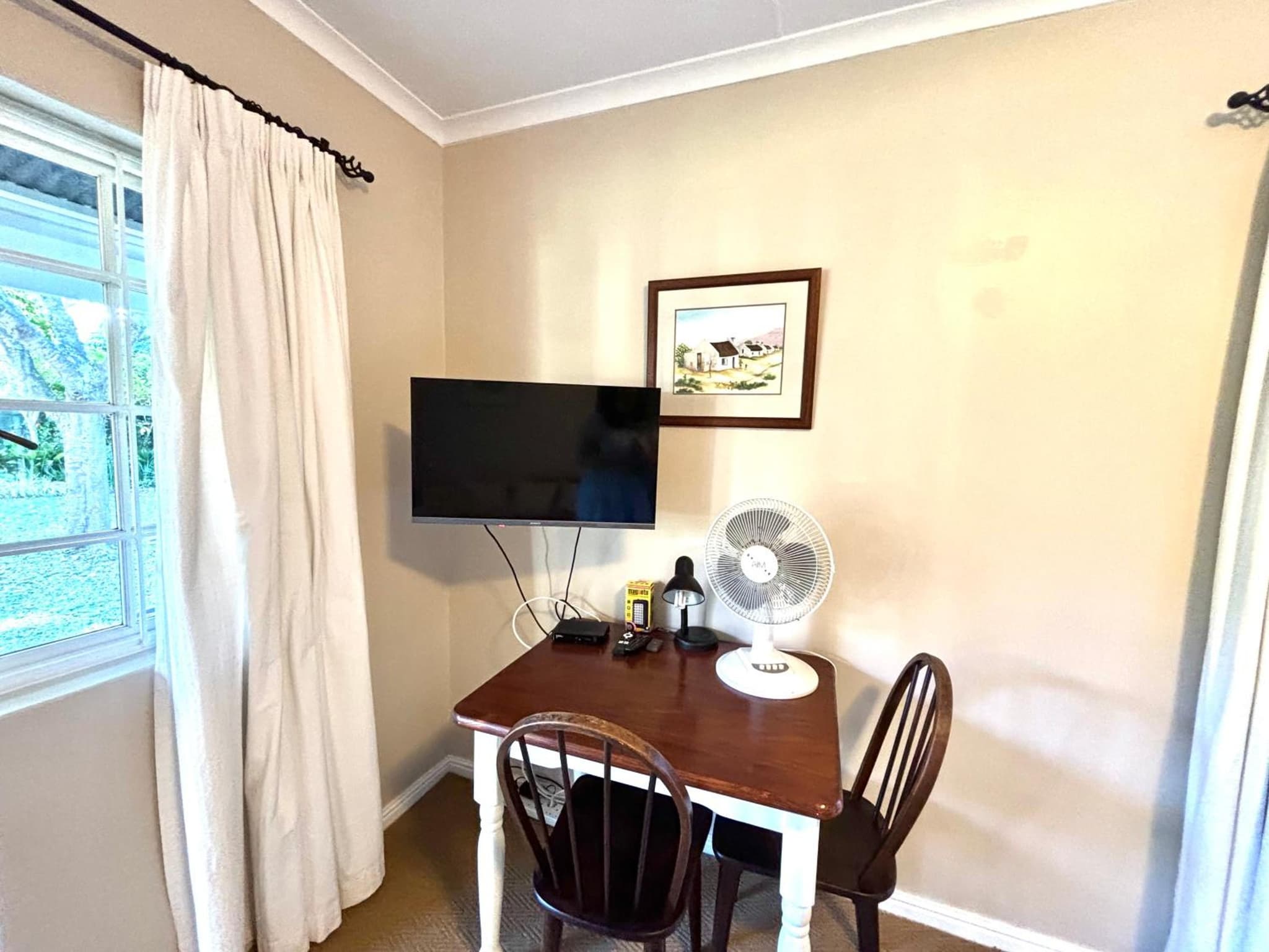 Lloyd Road Cottage photo 3