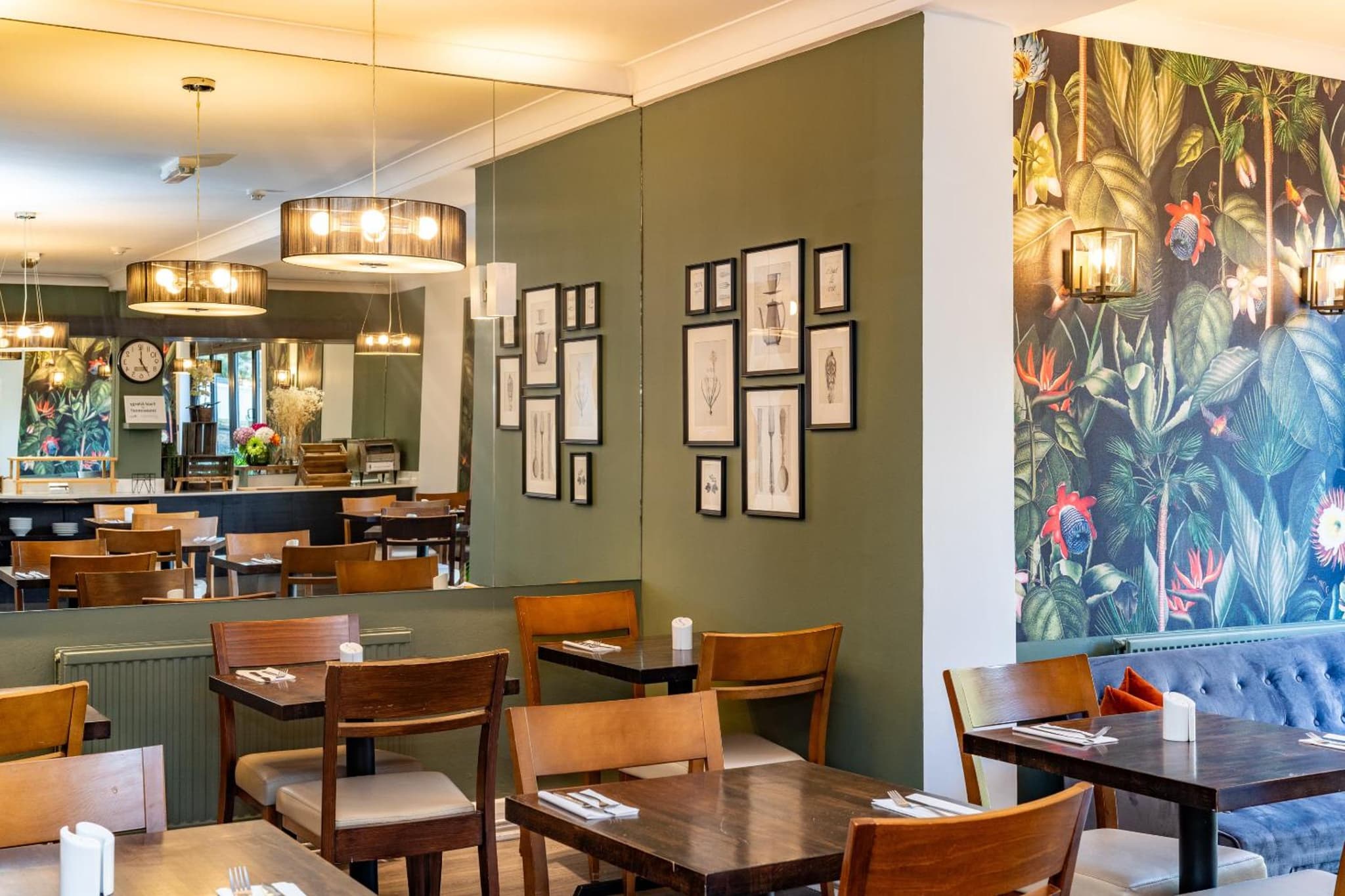 restaurant