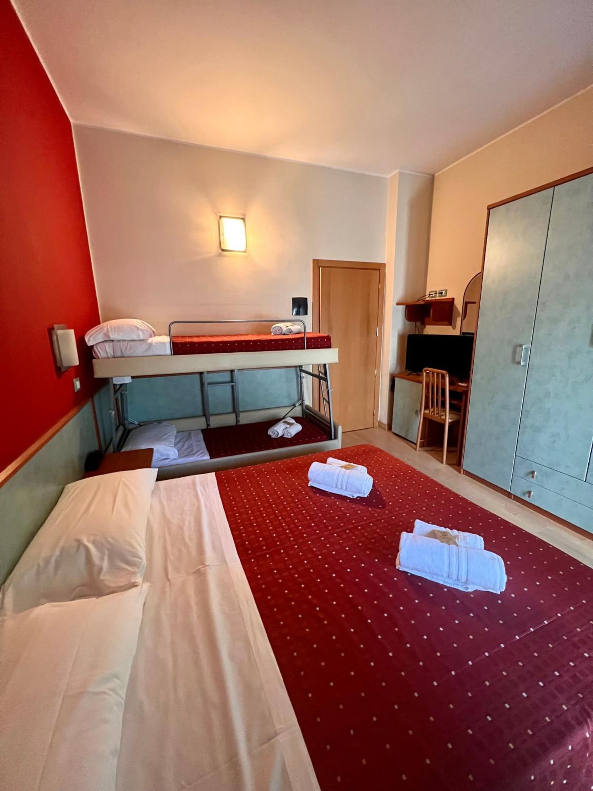 Hotel Villa Tina Easy Stay B&B photo 2