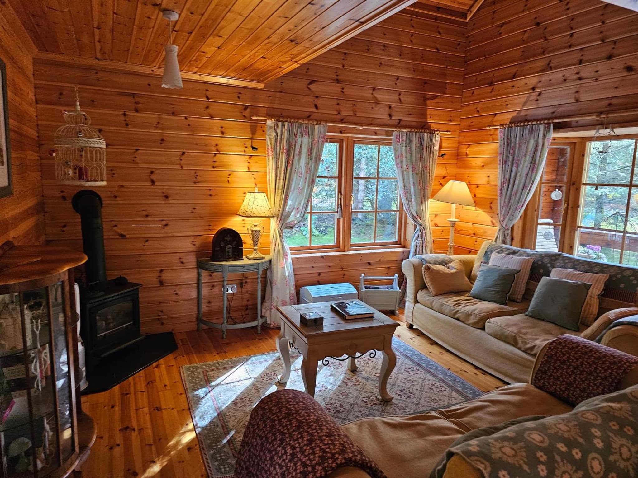 Forest Lodge Log Cabin - Ireland photo 8