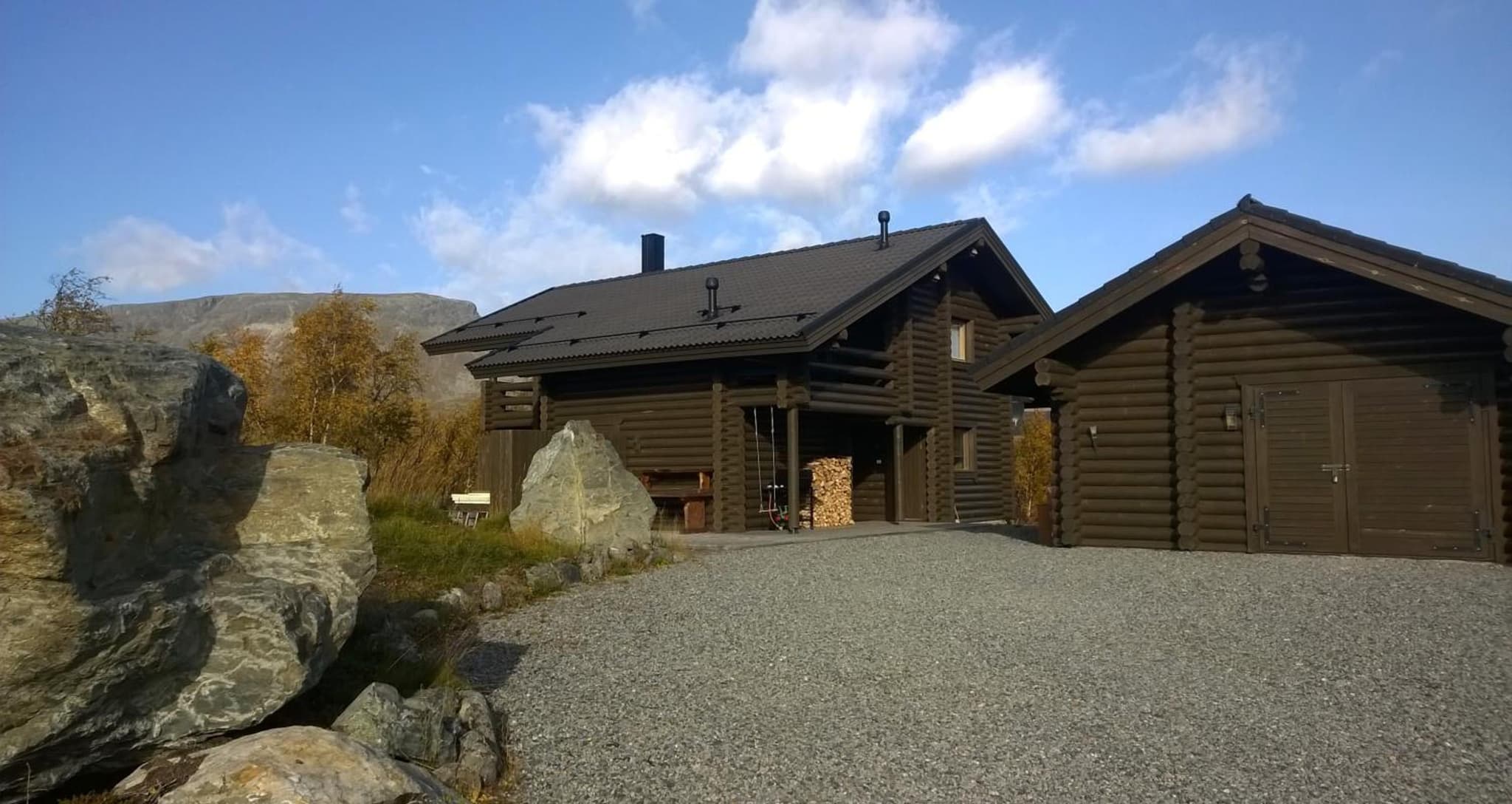 Timber lodge photo 7