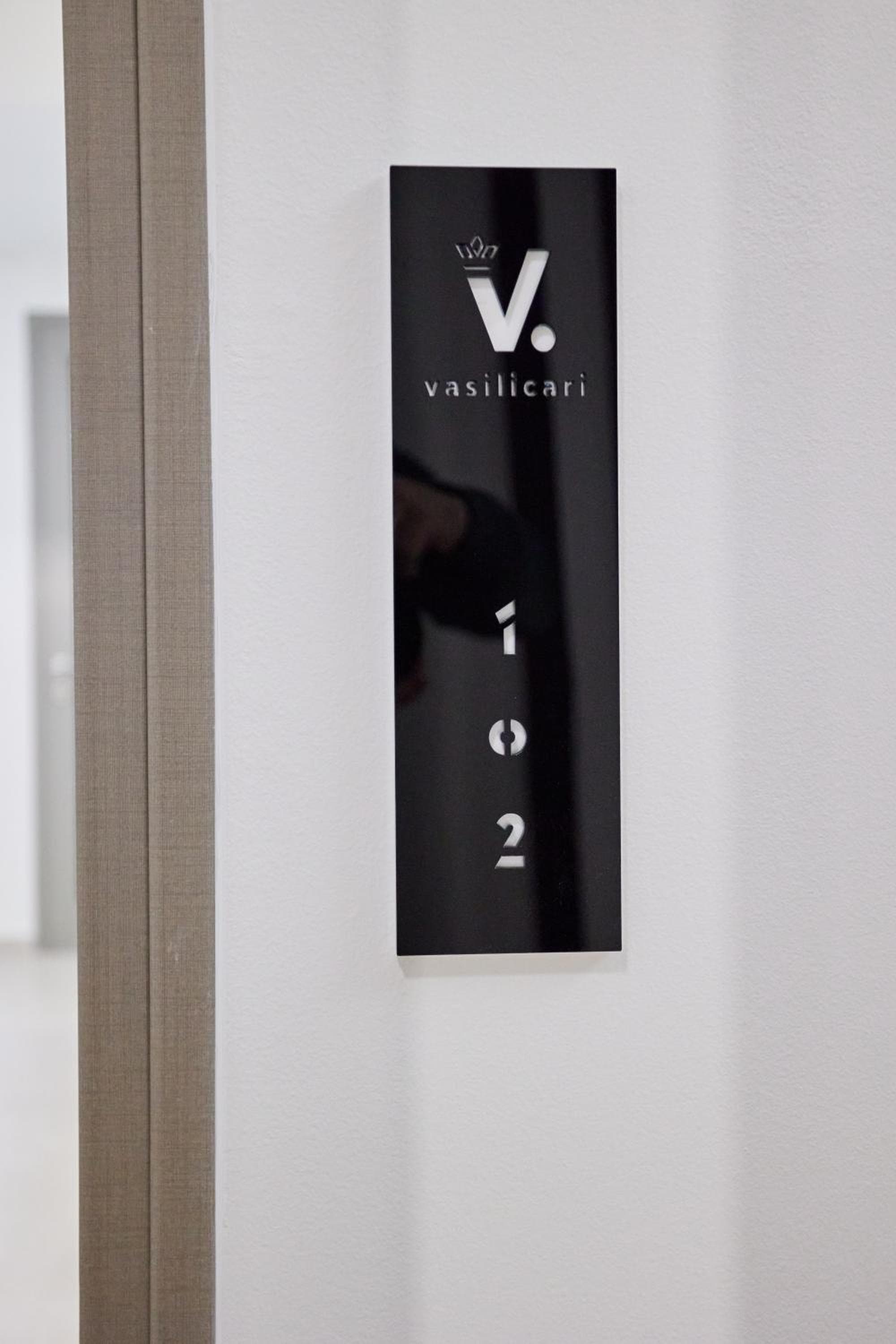 Vasilicari Apartments photo 6