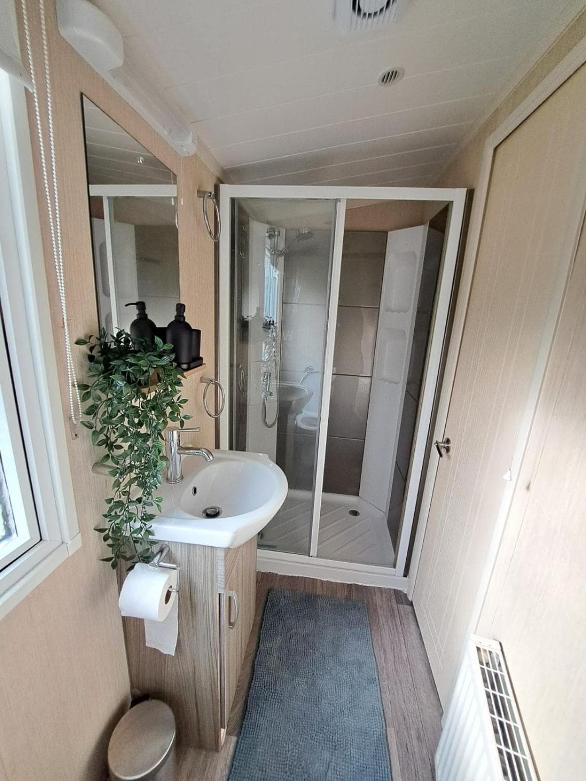 Ruim Chalet, midden in het bos! photo 5