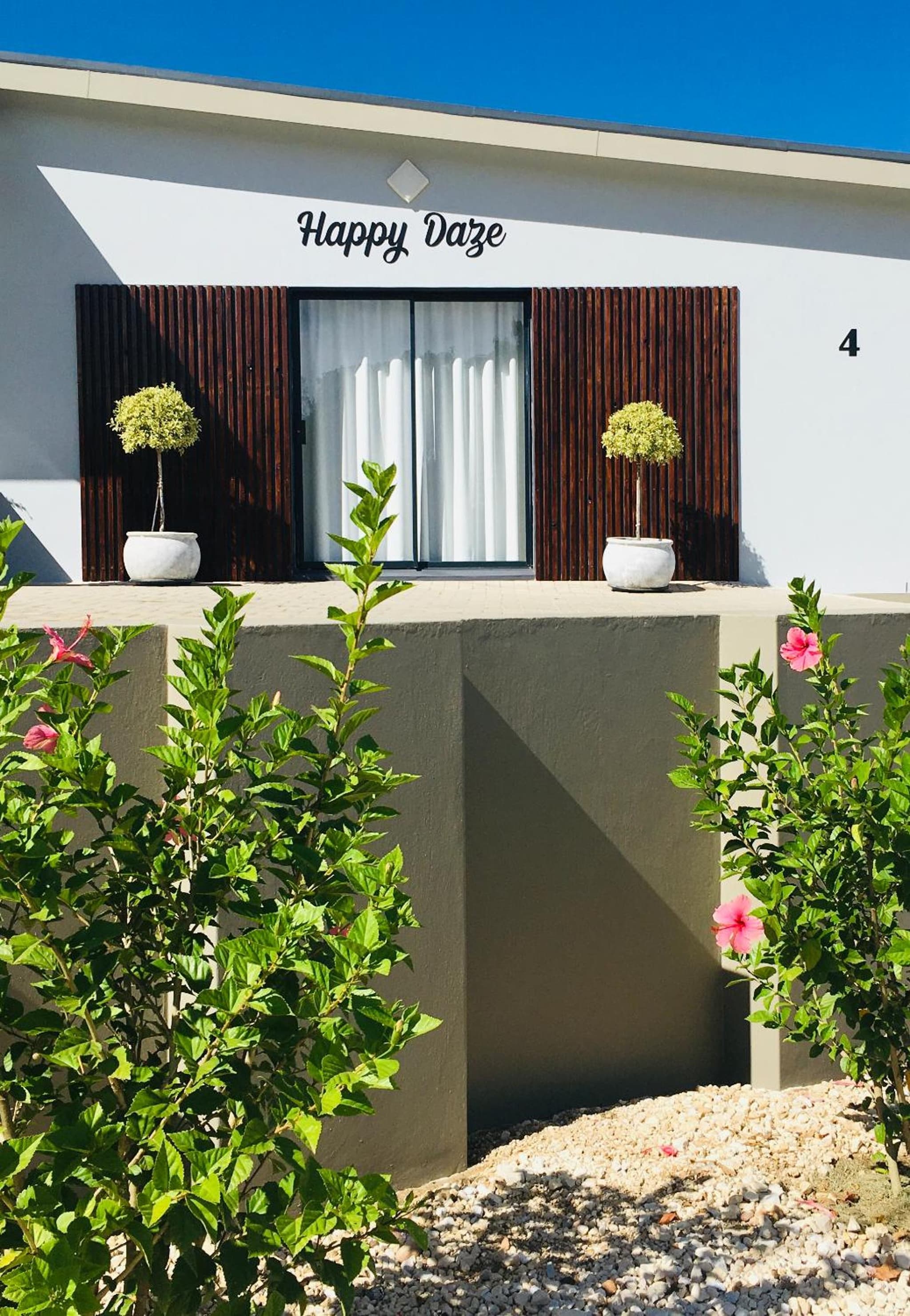 Happy Daze Spacious 45m2 Self Catering Apartment photo 4