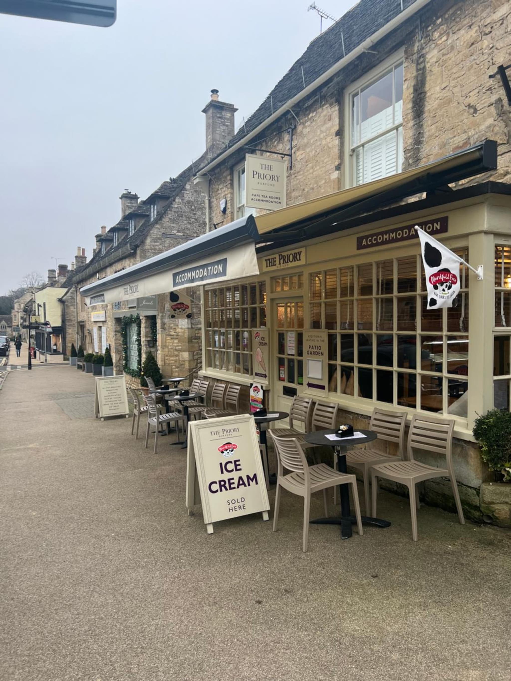 Priory Tearooms Burford with Rooms photo 8